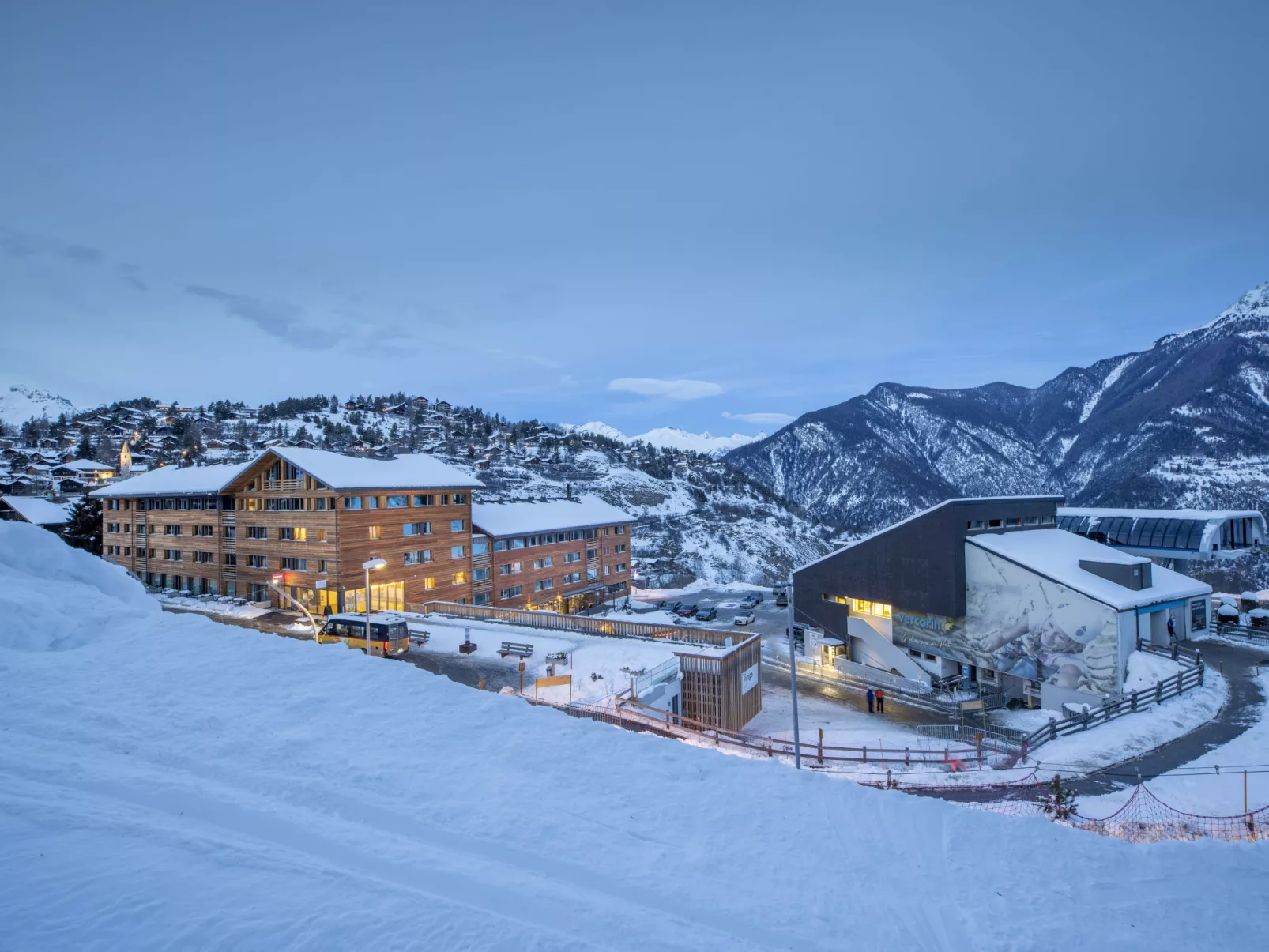 SWISSPEAK Resorts Vercorin - Buiten