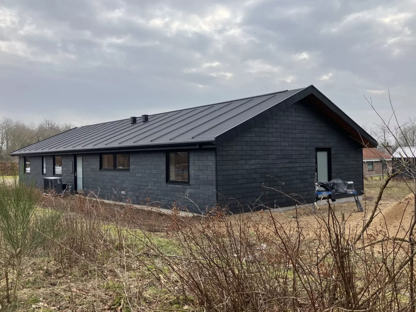 "Biergh" - 30km from the sea - Buiten