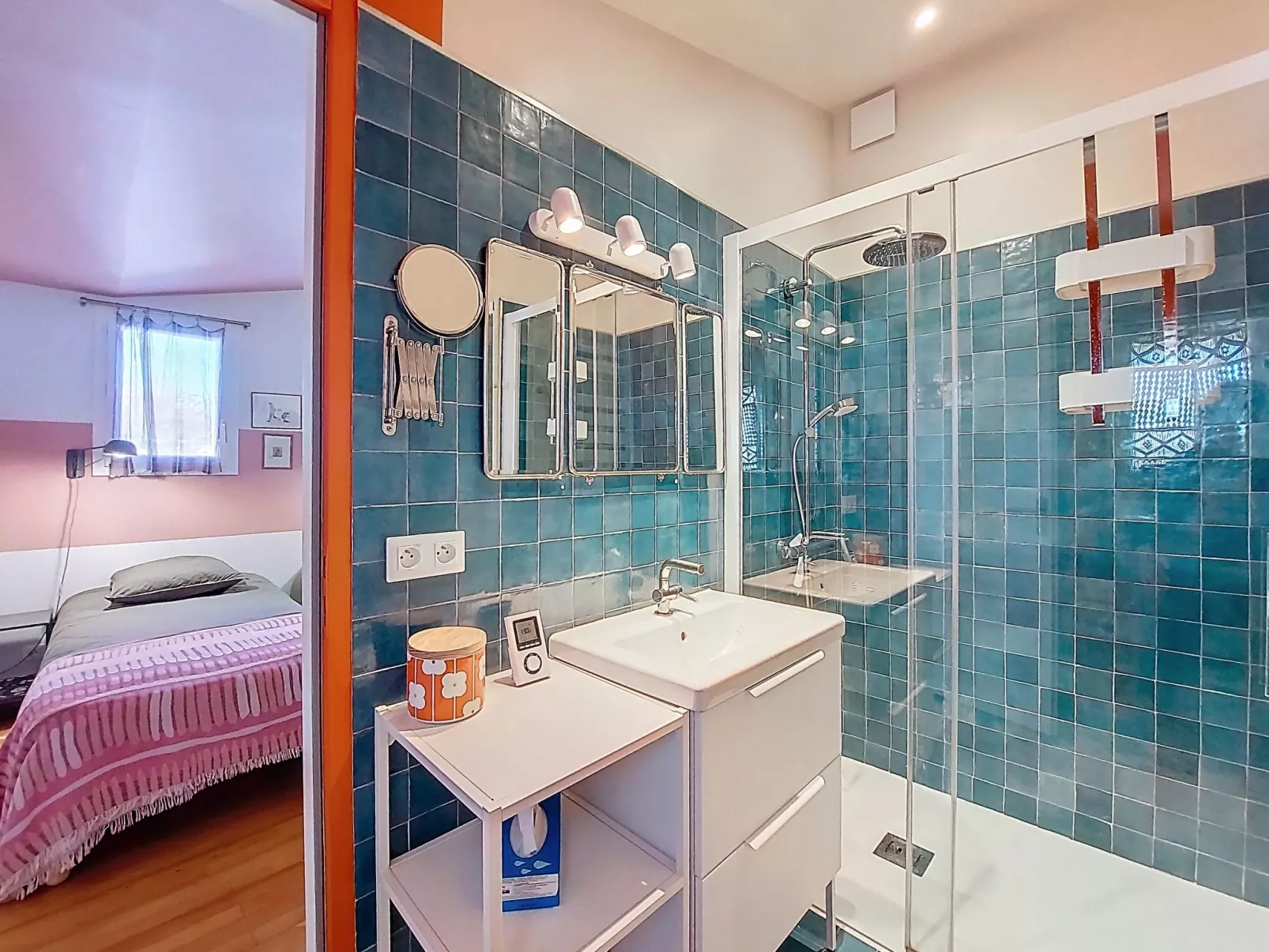 Tranquille en bord de Mer - Binnen