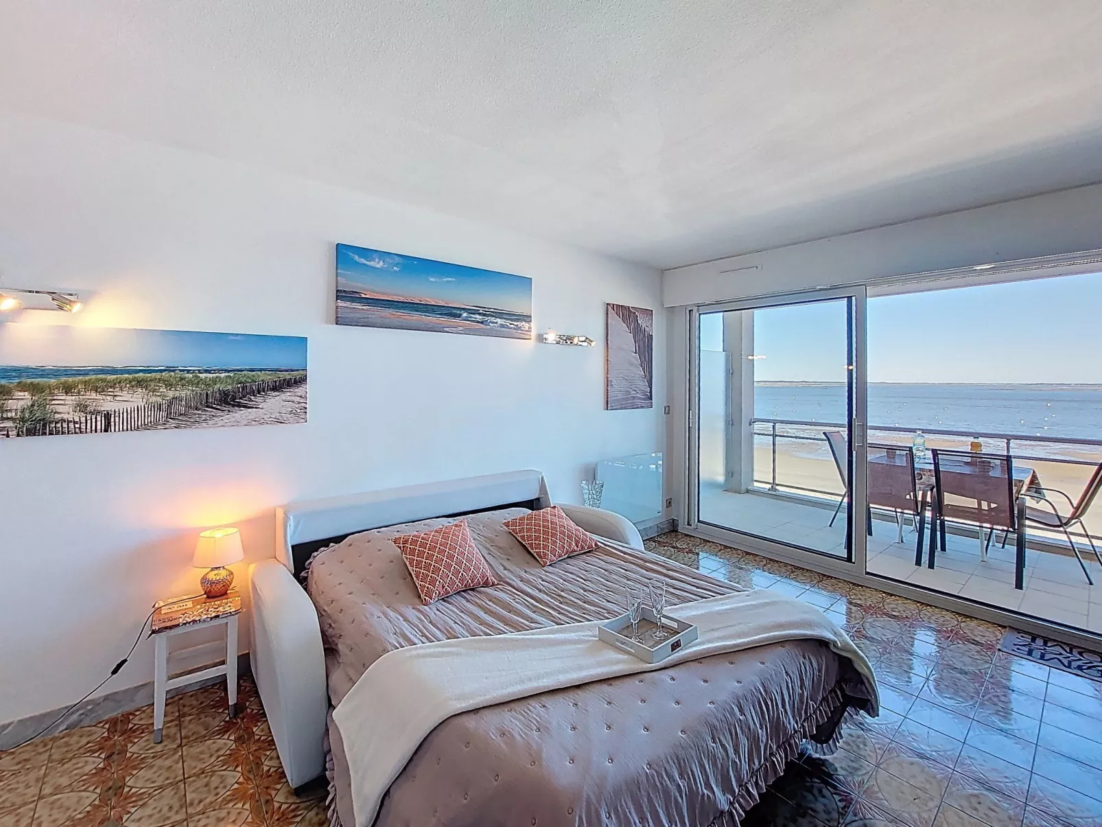 Côte d'Argent - Binnen