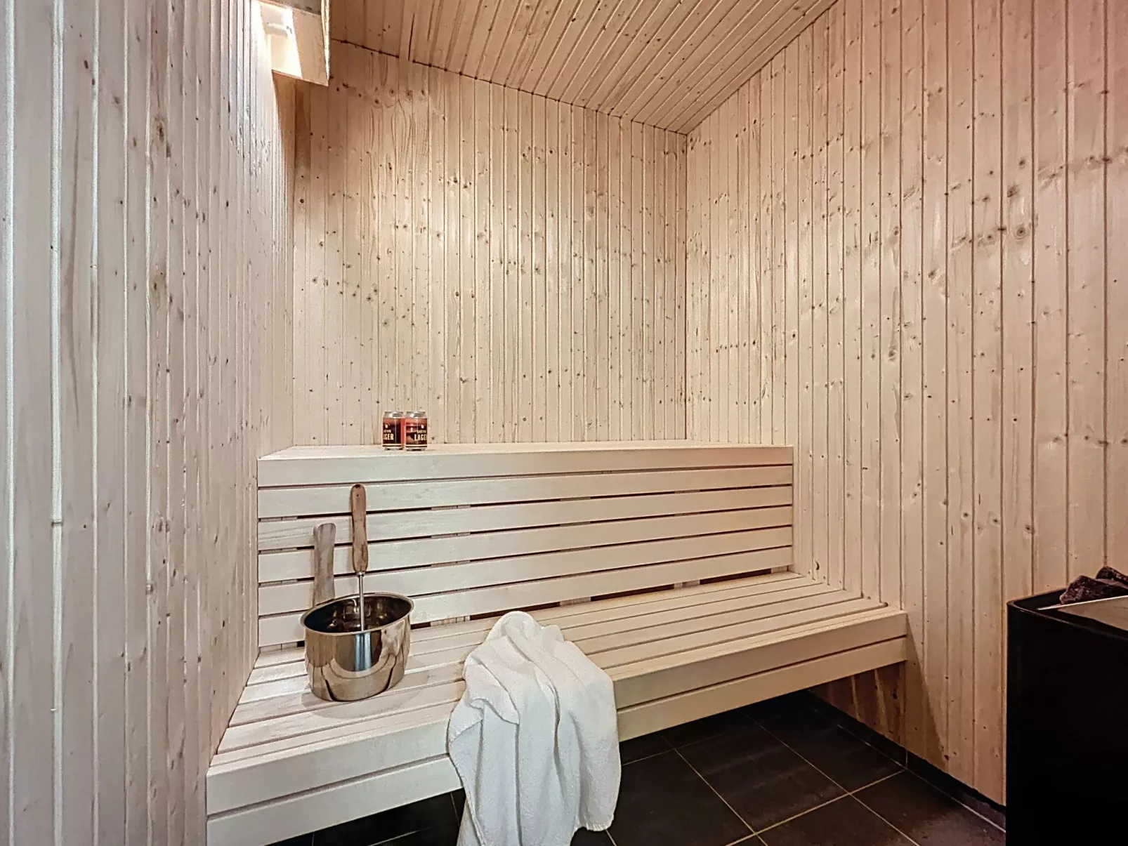 Svanhågna Gård - Binnen