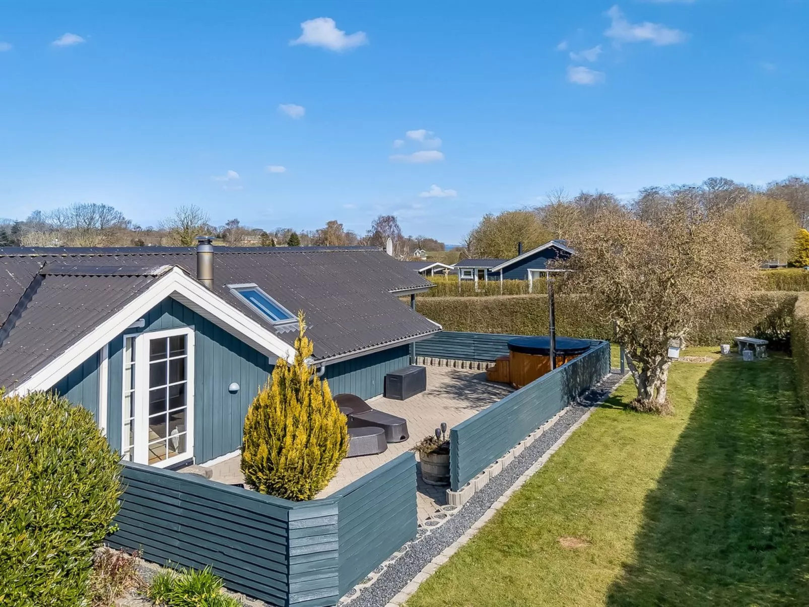 "Aika" - 450m from the sea - Buiten