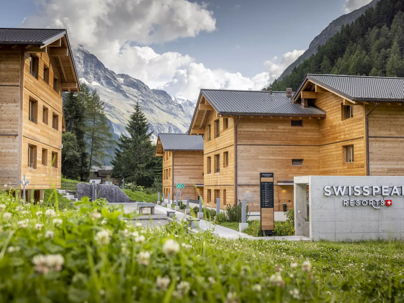 SWISSPEAK Resorts Zinal - Buiten