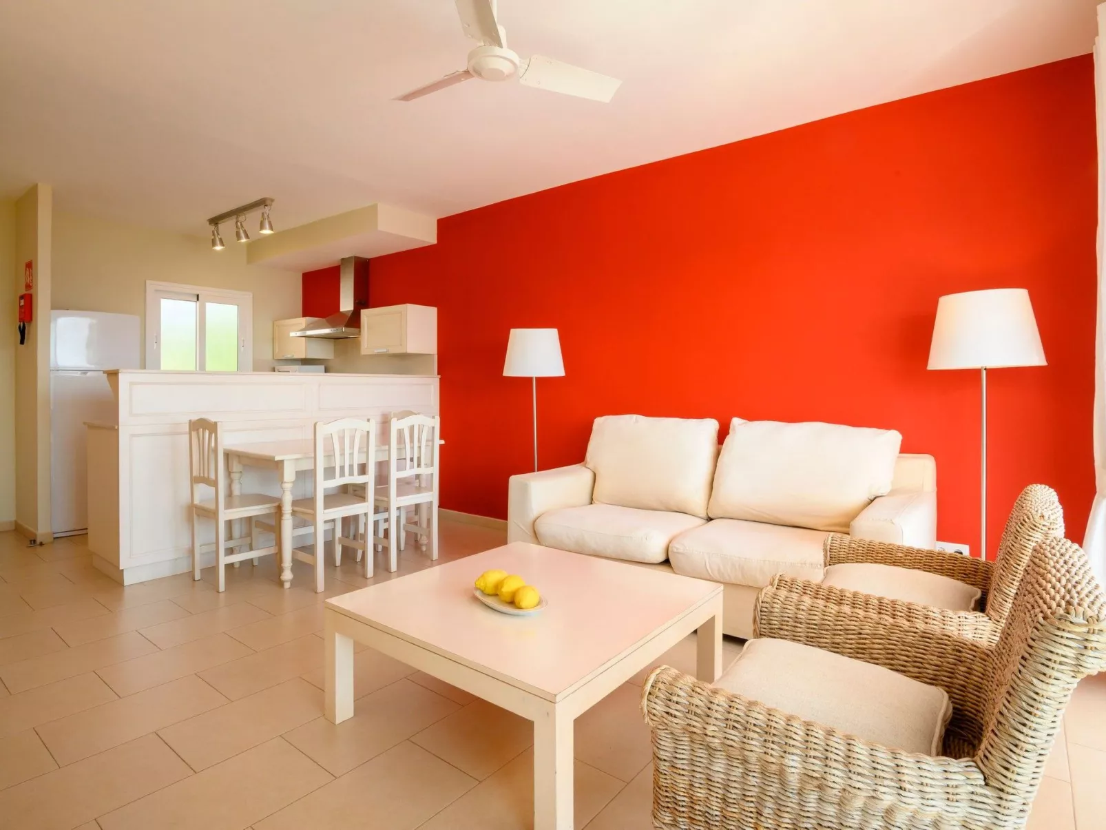 Wohnung mit gemeinsamem Pool und Meerblick - Image-tags.info