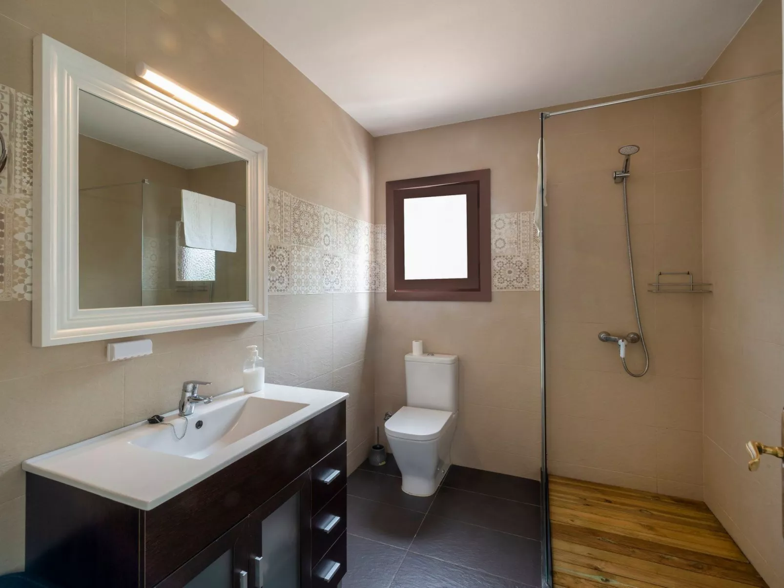 Strandnahe Villa German mit großer Poolterrasse - Image-tags.info