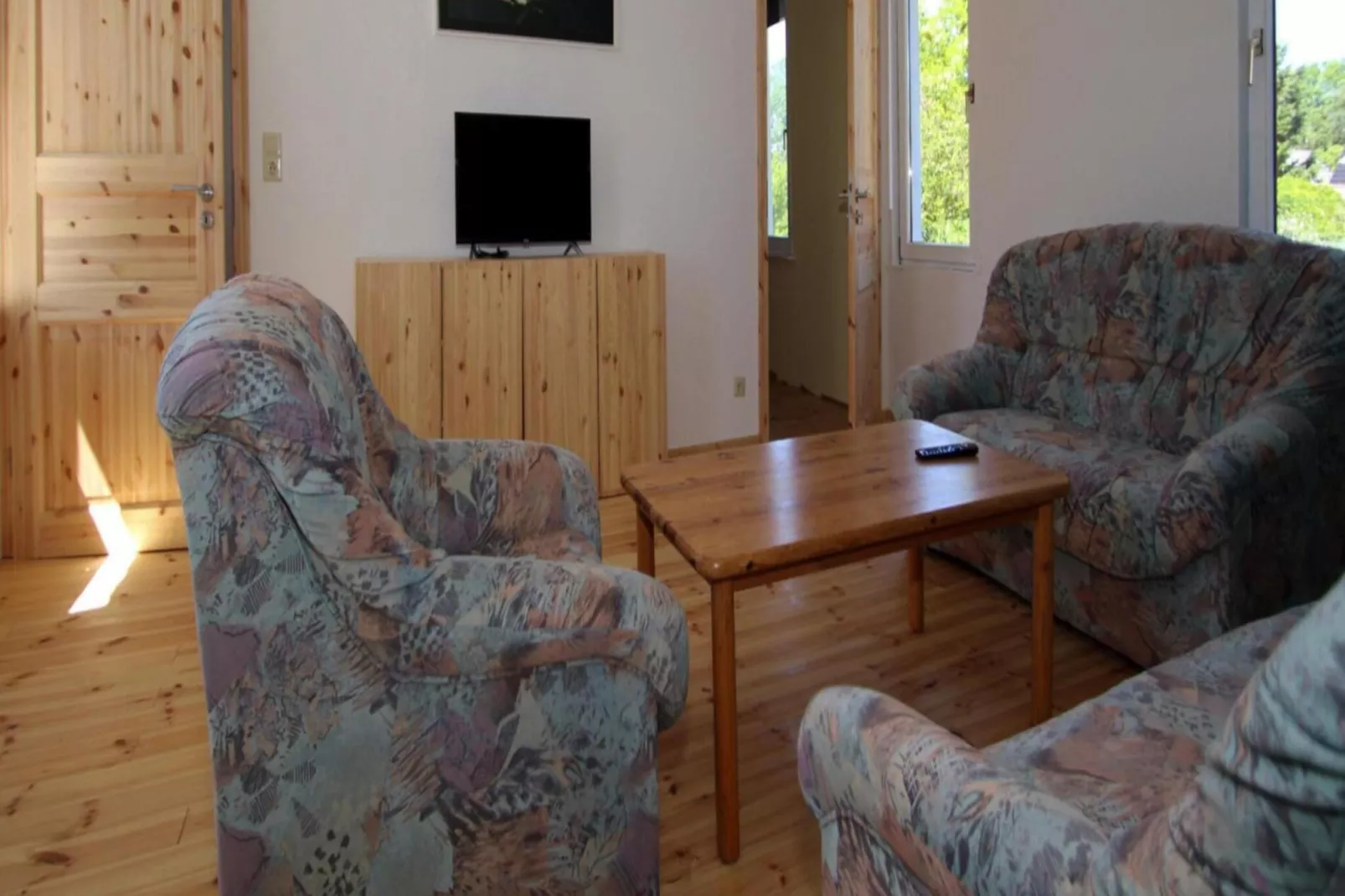 Bungalow 6 Waren - Woonkamer