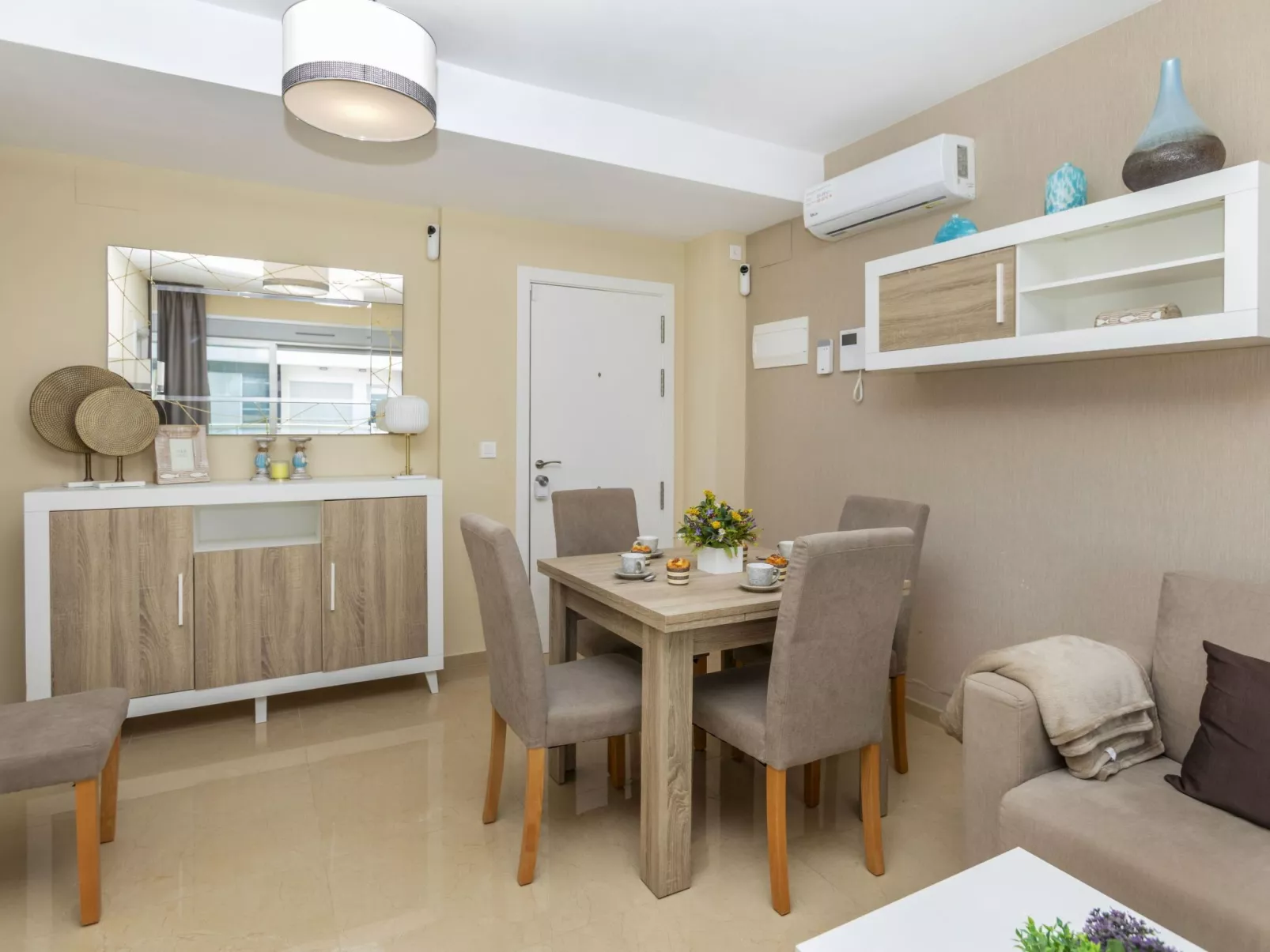 Ciudad Jardin I - Binnen