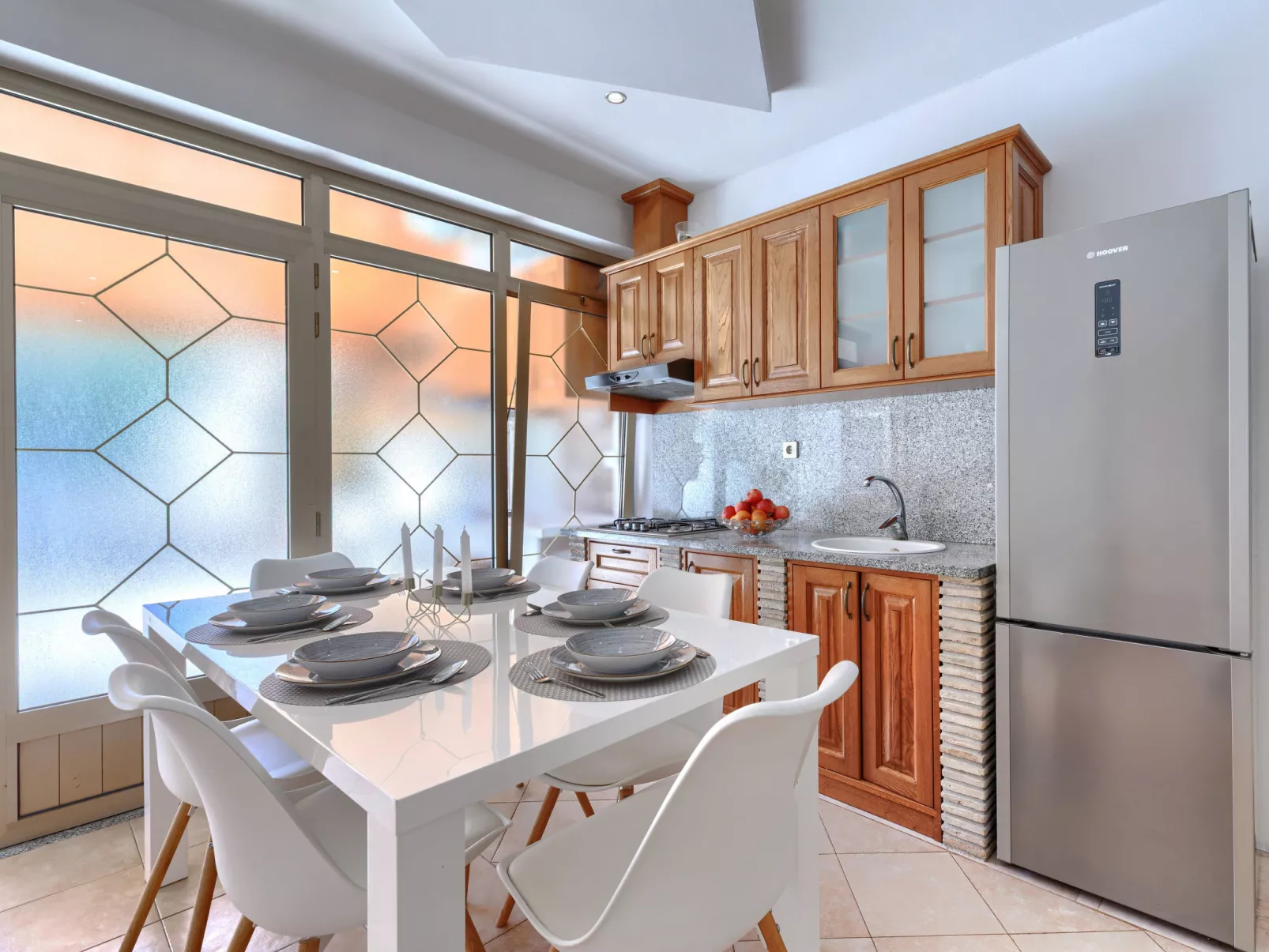 Milanković - Binnen