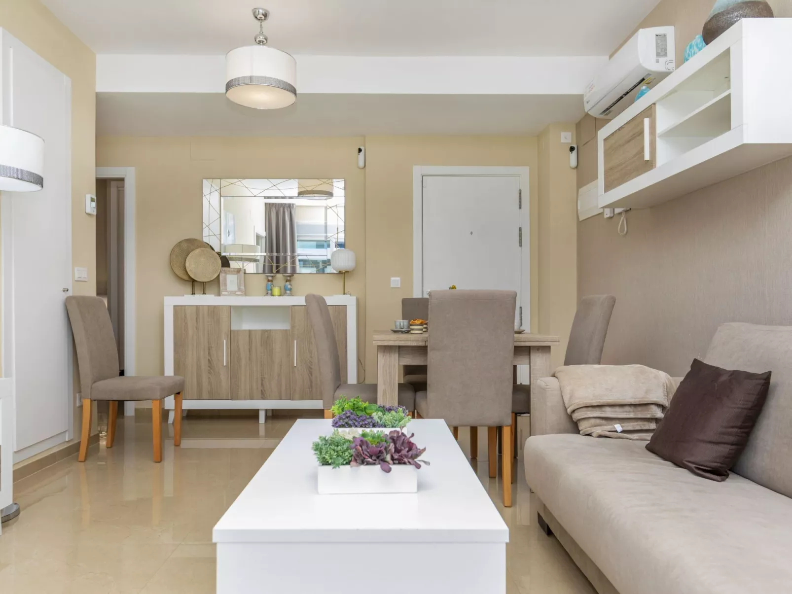 Ciudad Jardin I - Binnen