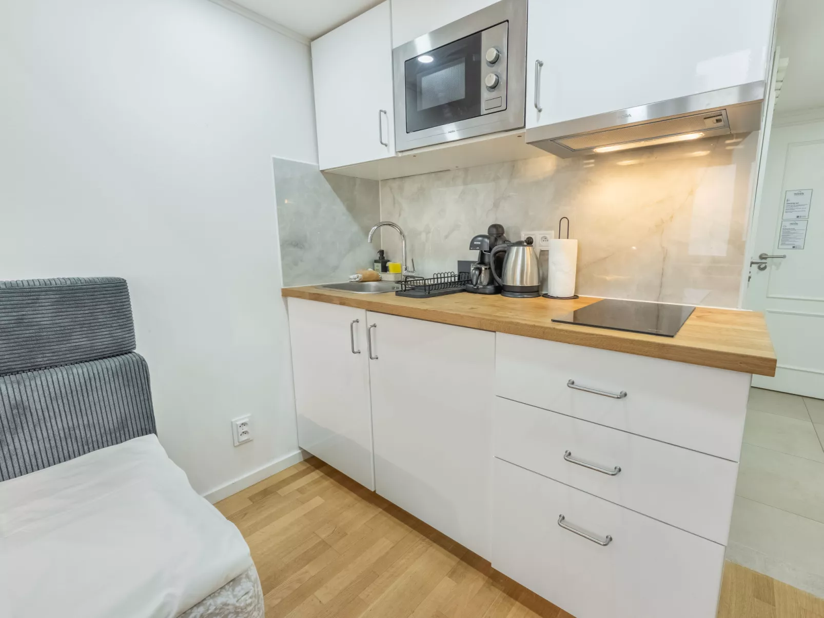 Čelakovsky - Binnen