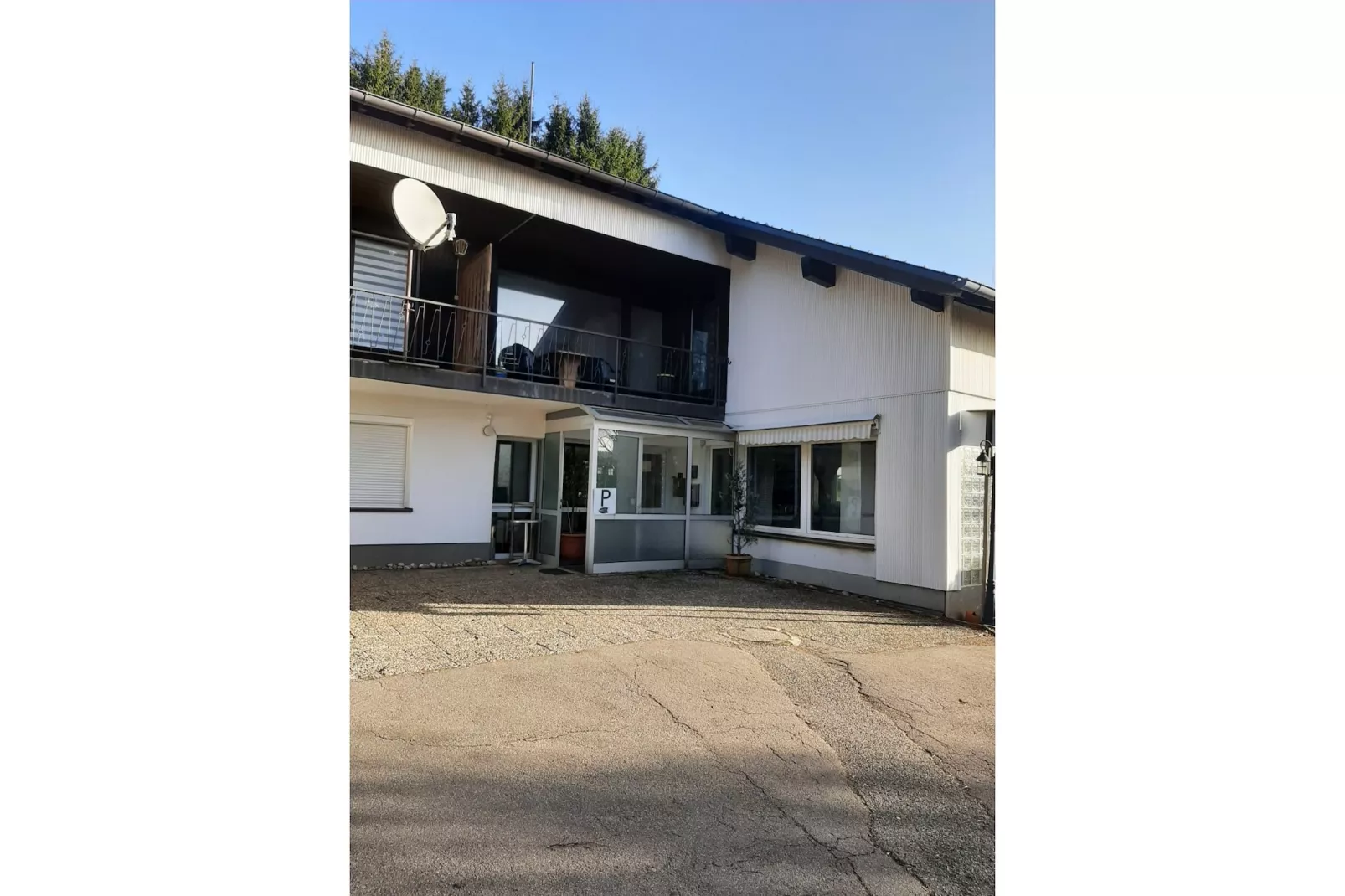 Gütenbach - Buitenkant zomer