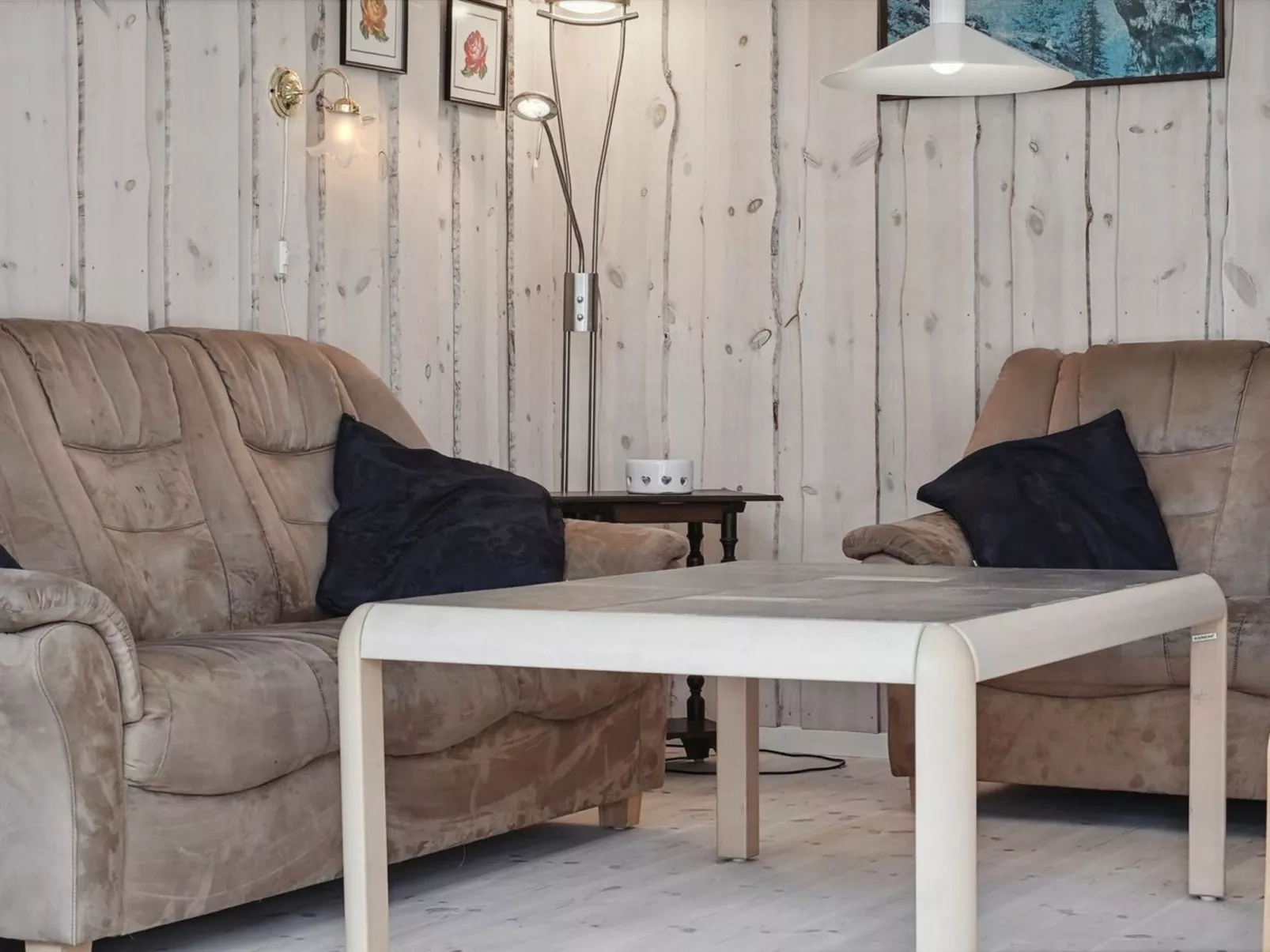 "Hialmar" - 300m from the sea - Binnen