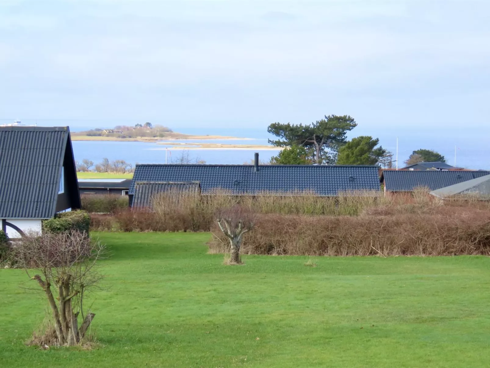 "Ilkka" - 220m from the sea - Buiten