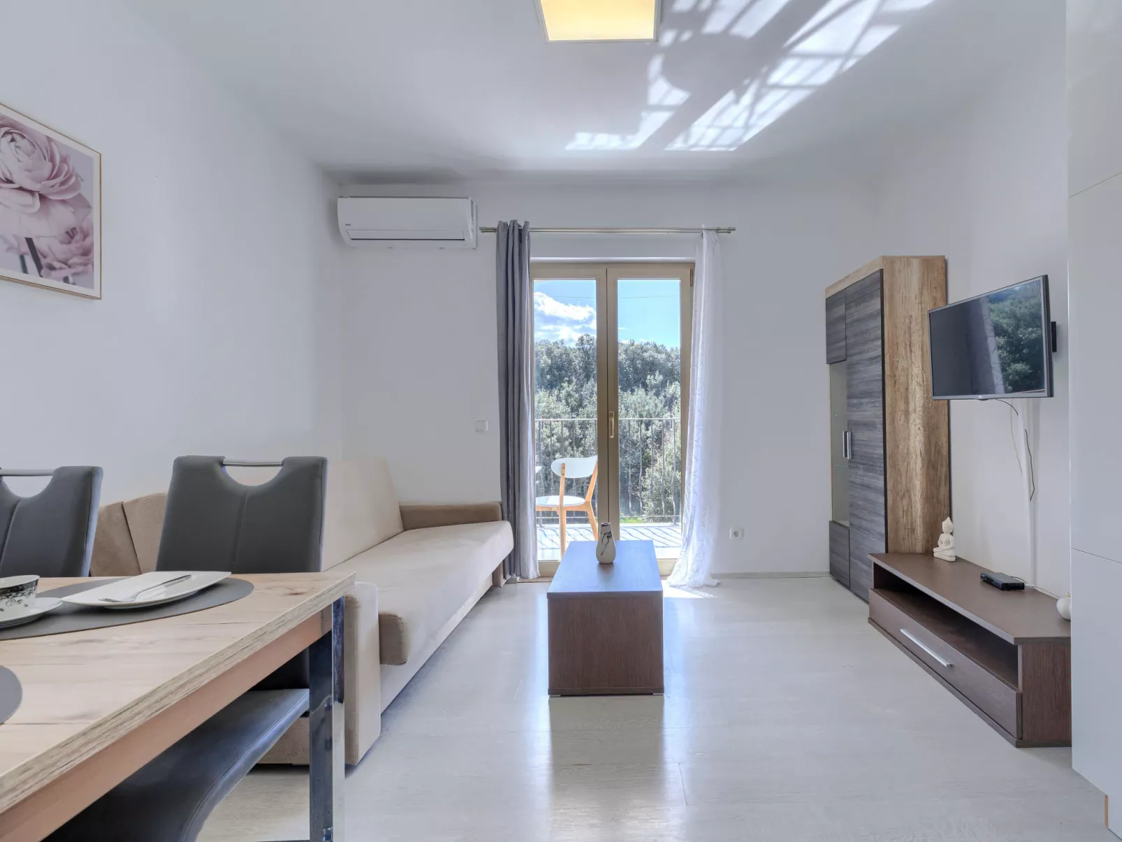 Milanković - Binnen