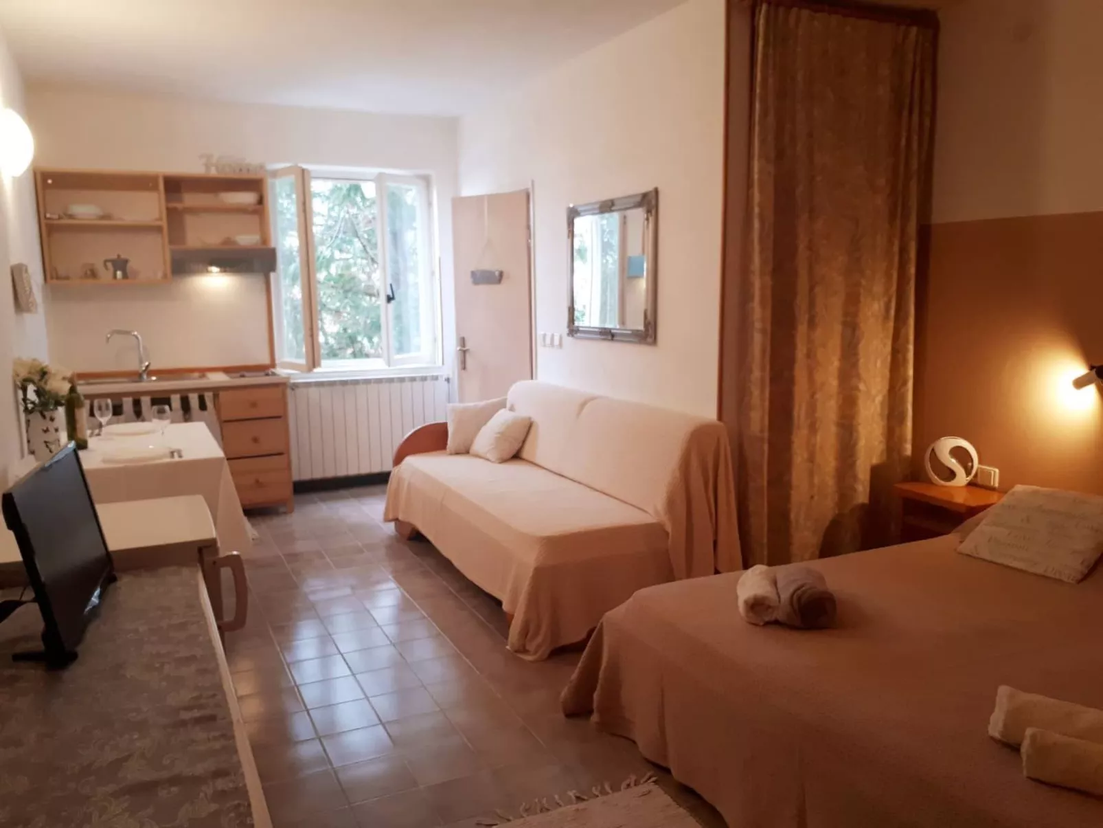 HOUSE KATE - günstiges Studio - Image-tags.info