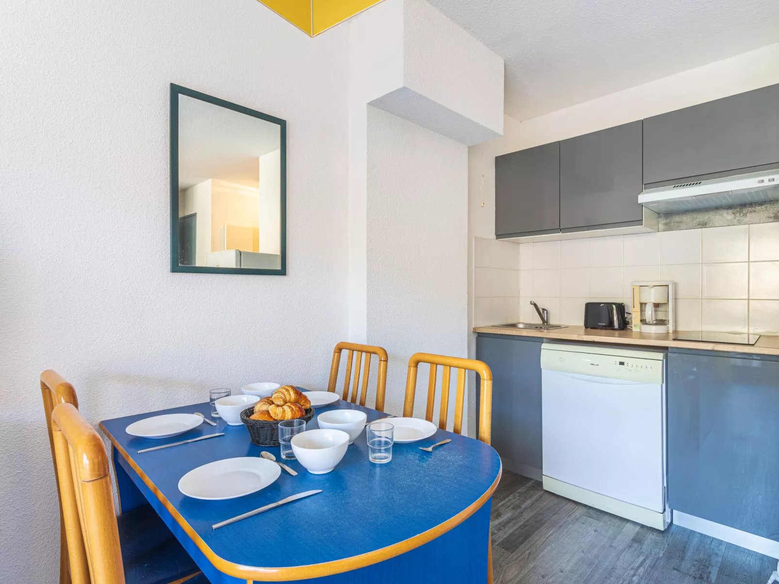 Santa Barbara - Binnen