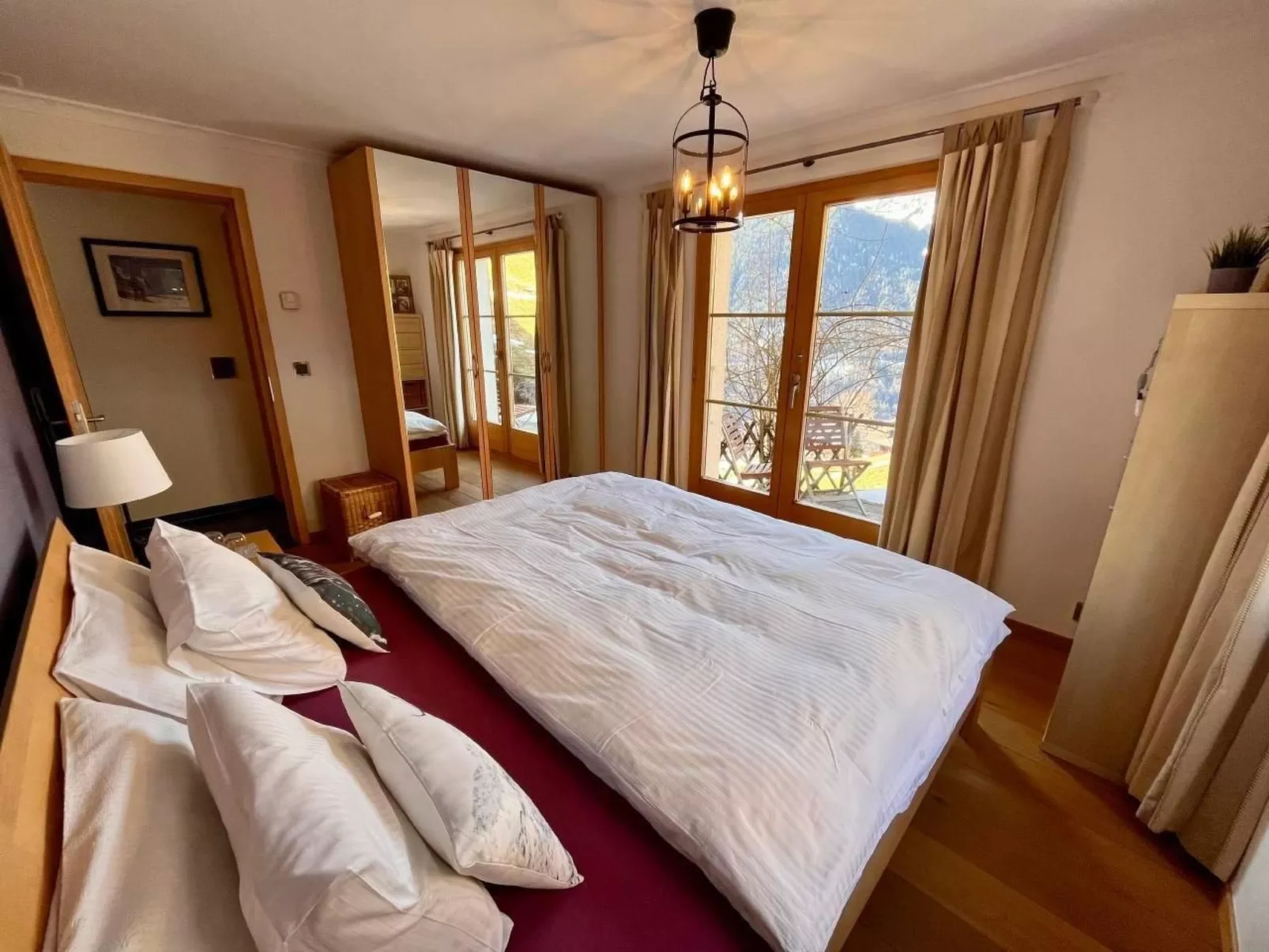 Perfekte Lage - Binnen