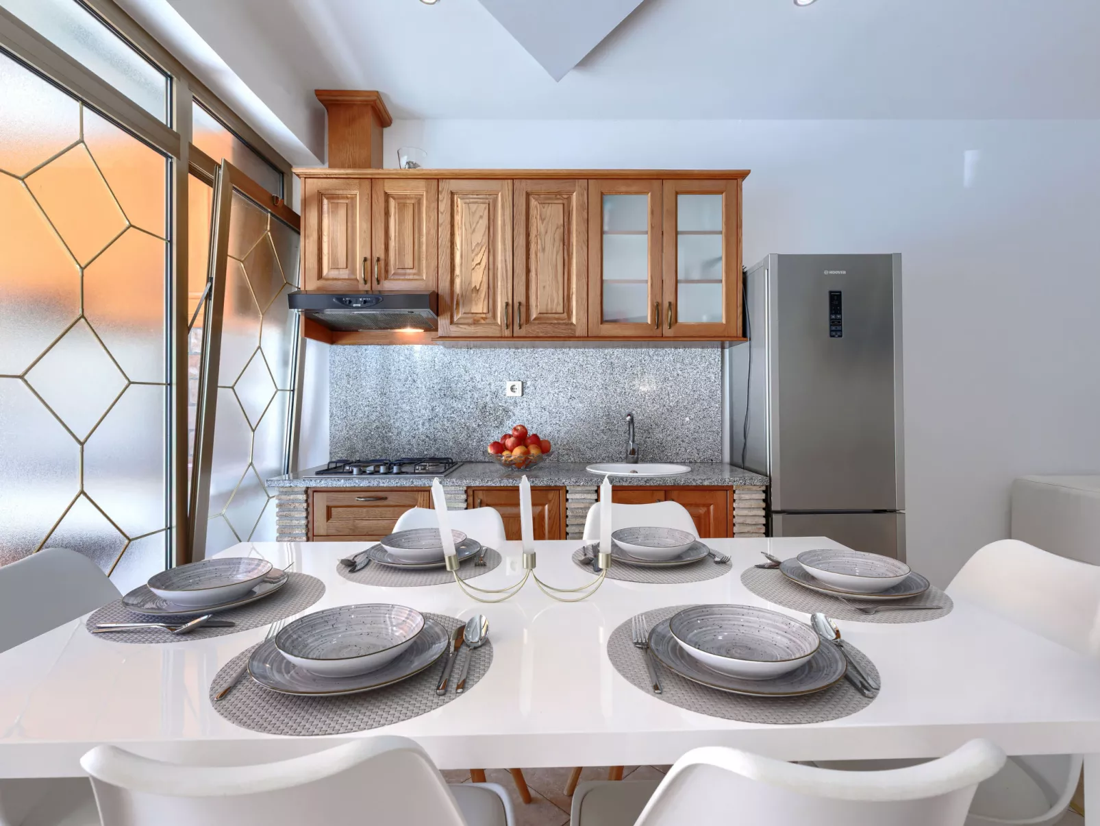 Milanković - Binnen