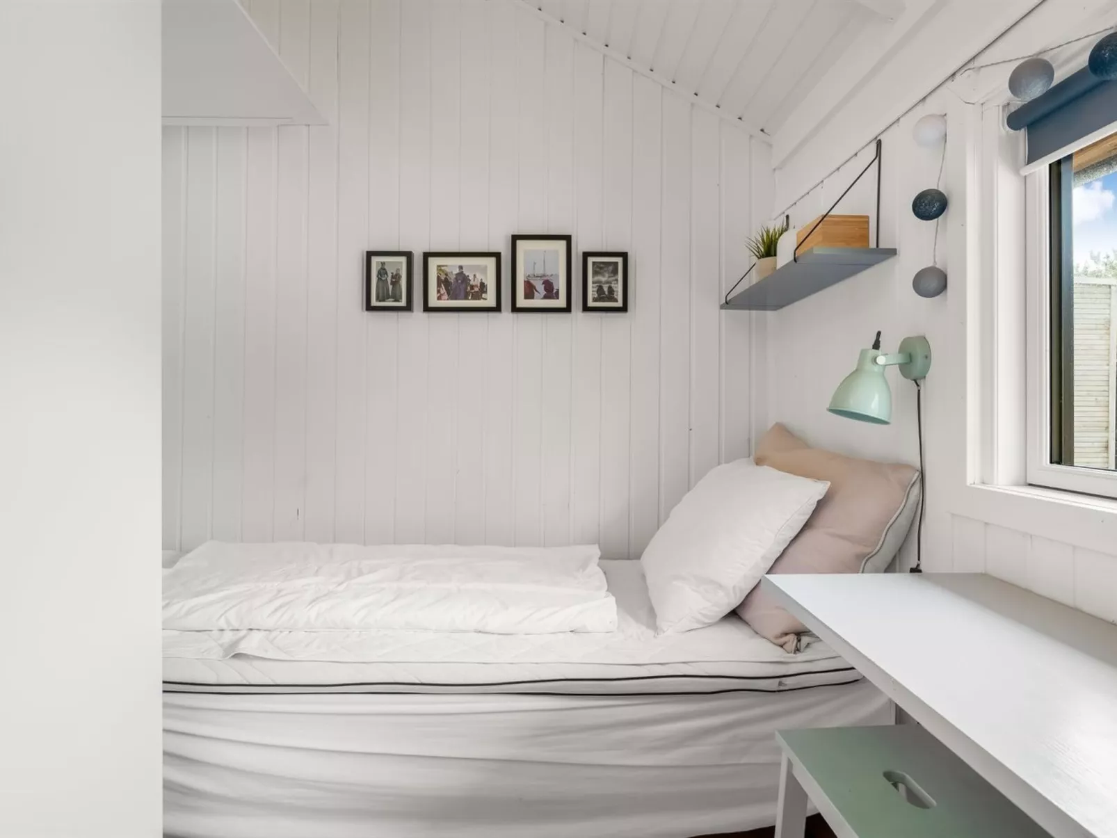 "Julie" - 1.5km from the sea - Binnen