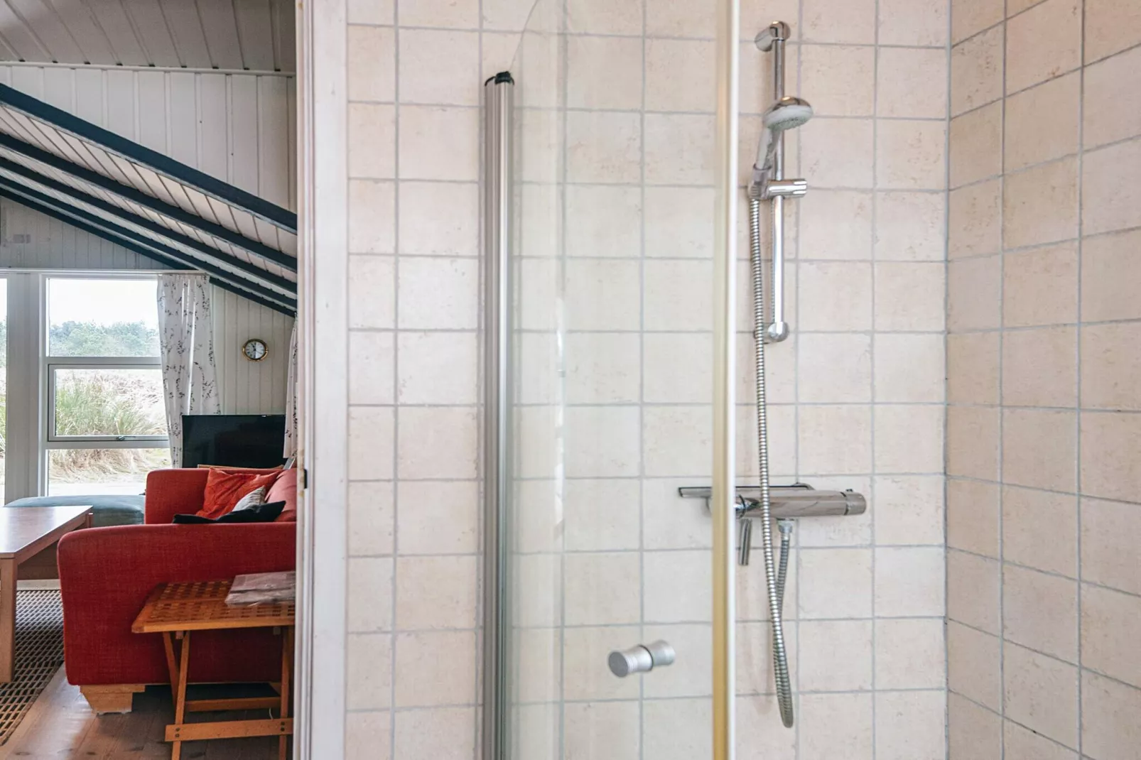 Modern huis bij duinen -- By Traum Ferienwohnungen - Binnen