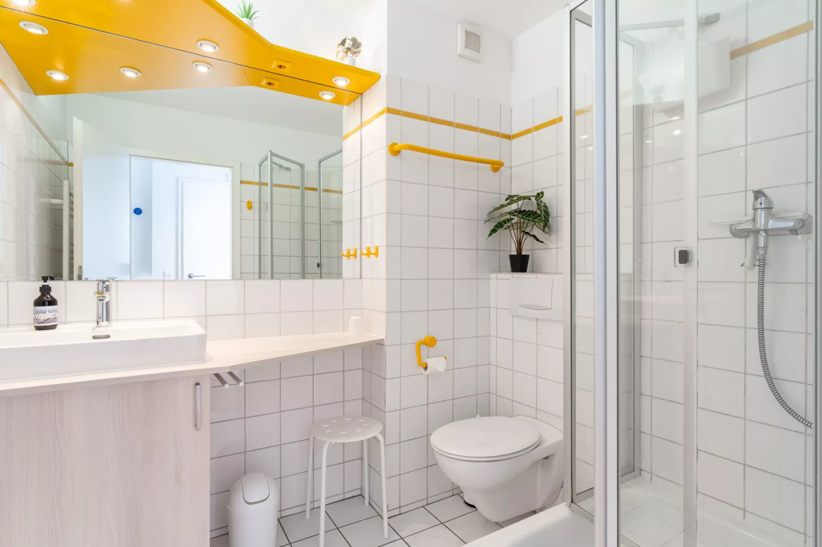 LiMa Whg Düne Söben - Badkamer