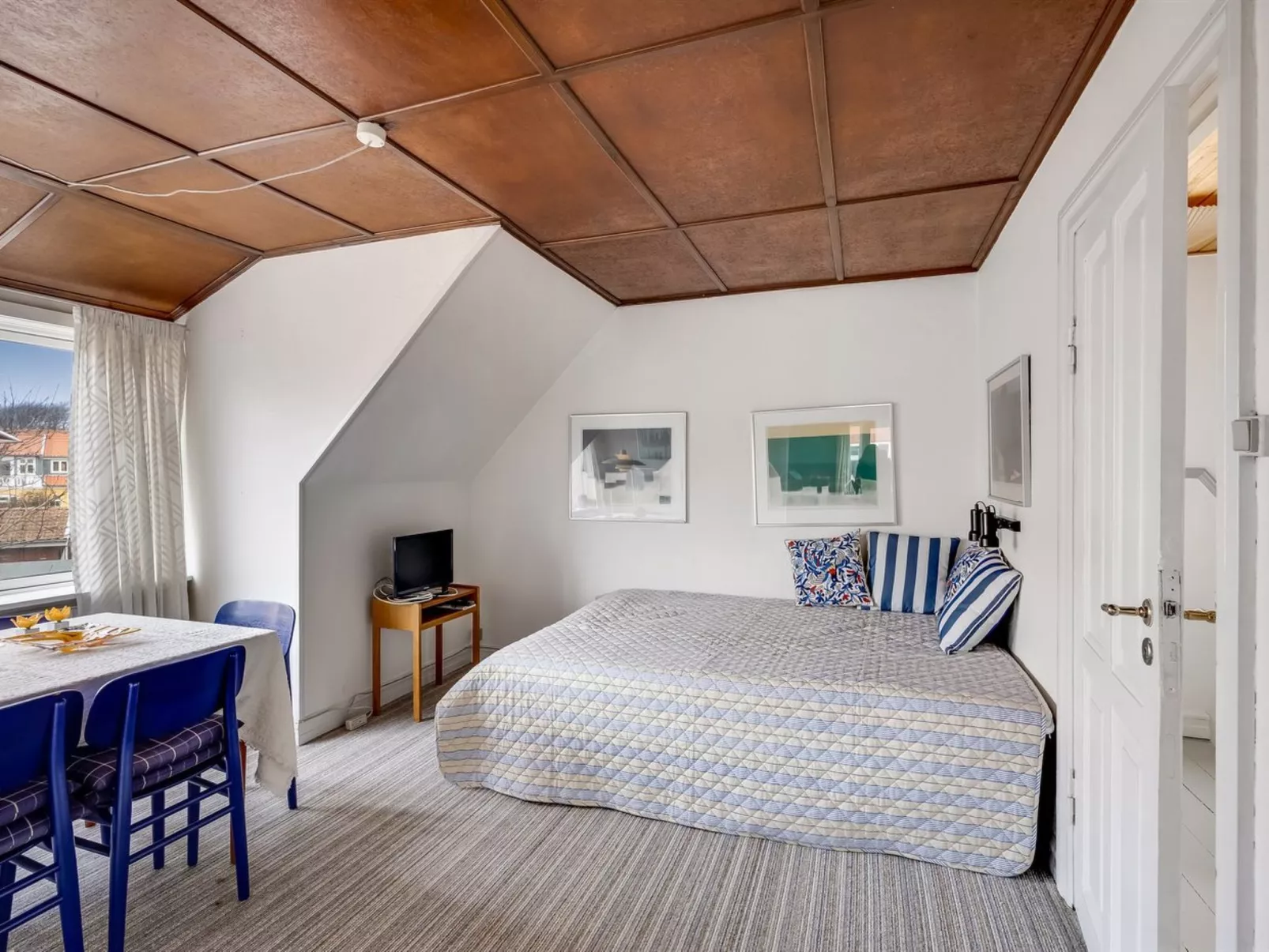 "Cordelia" - 1km from the sea - Binnen