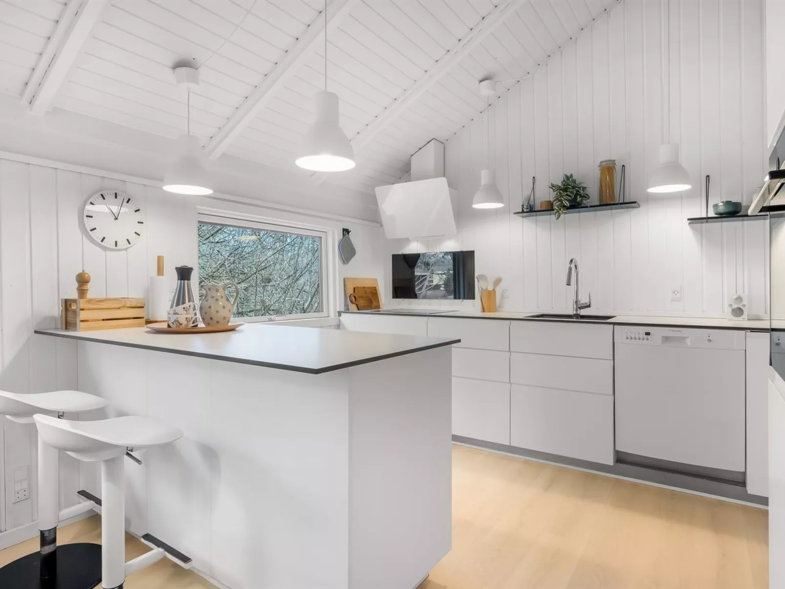 "Julie" - 1.5km from the sea - Binnen