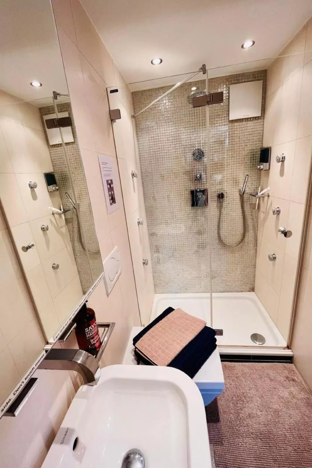 Perfekte Lage - Binnen