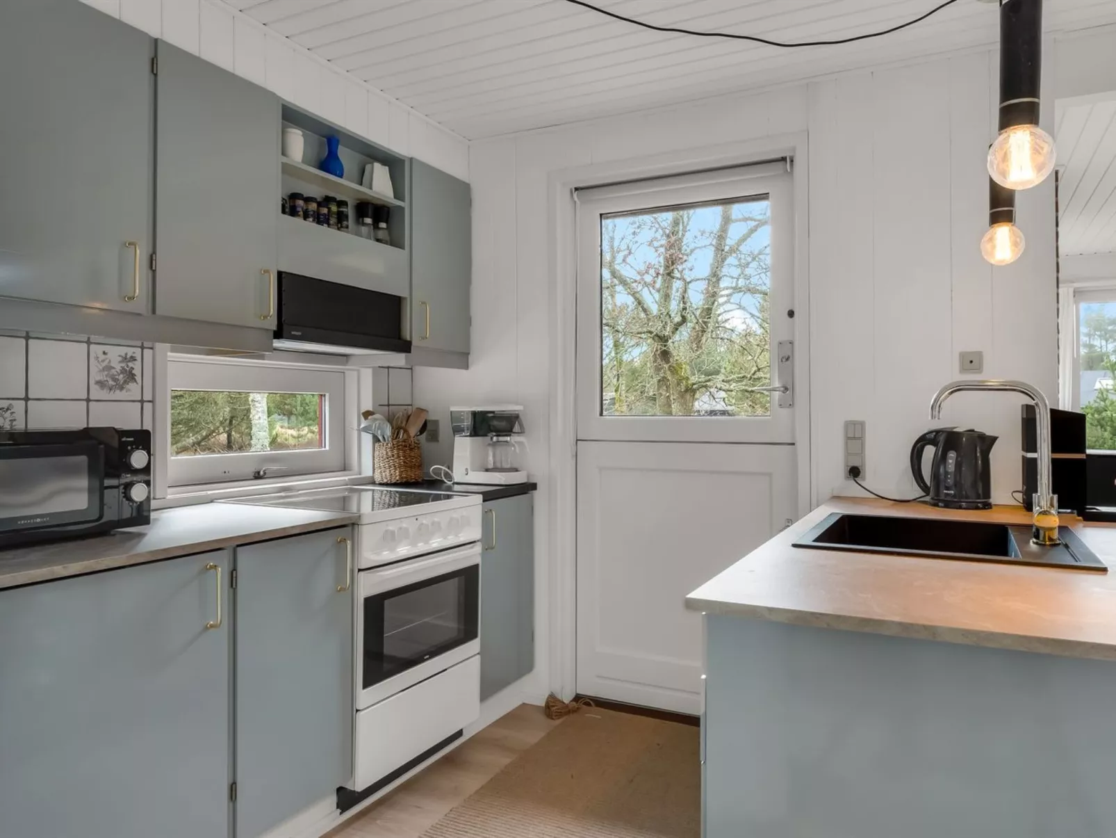 "Leonor" - 1.8km from the sea - Binnen