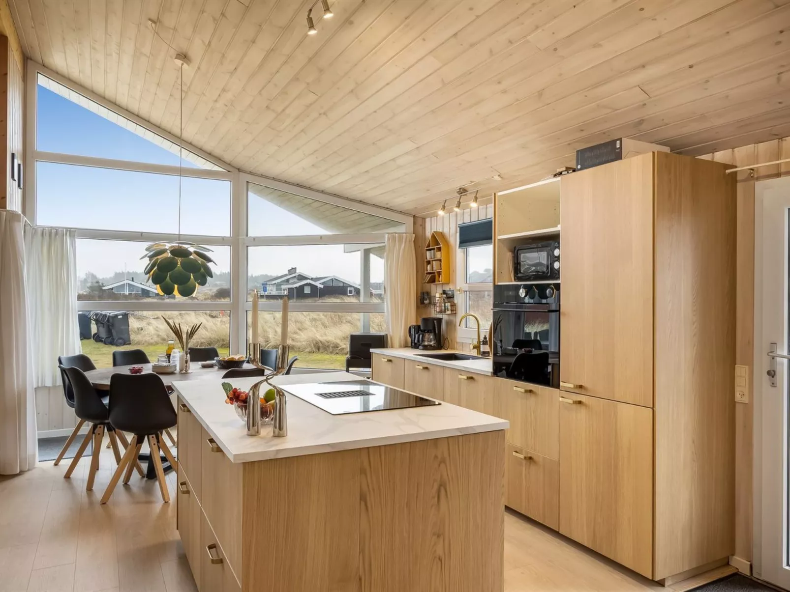 "Zafirka" - 364m from the sea - Binnen