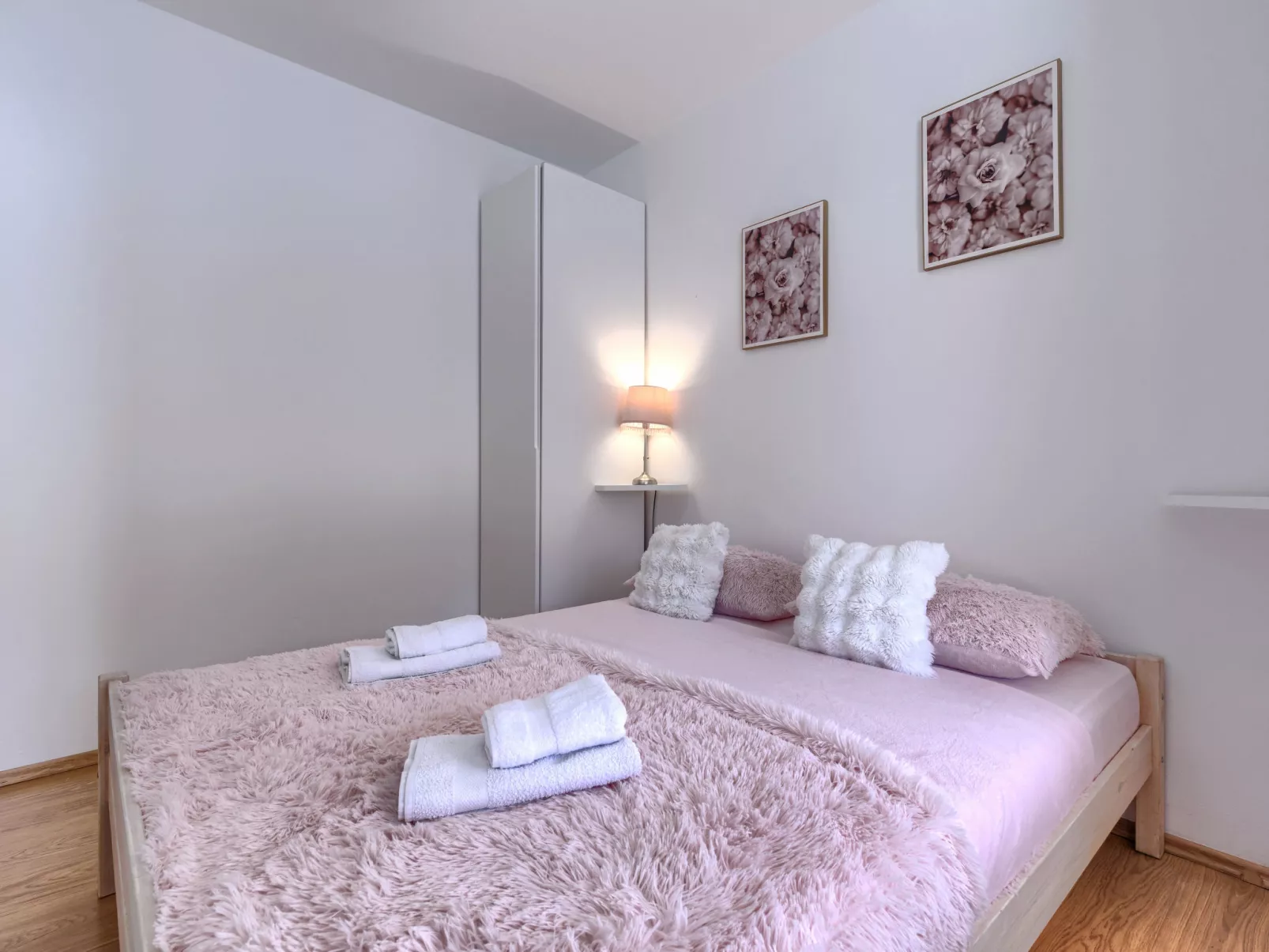 Milanković - Binnen