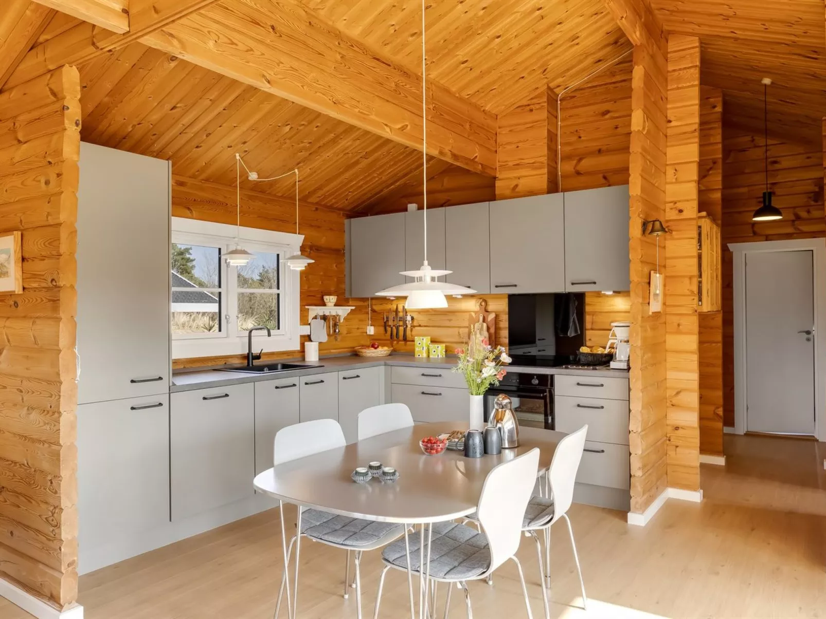 "Awarth" - 500m from the sea - Binnen