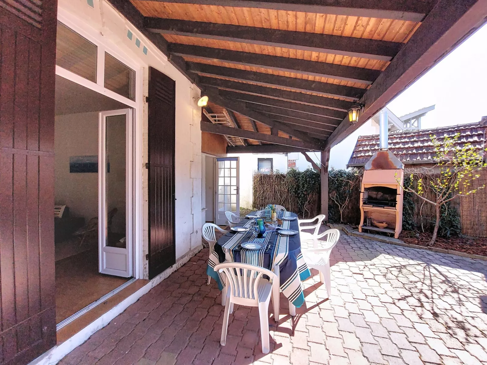 La Belle Héricart - Buiten