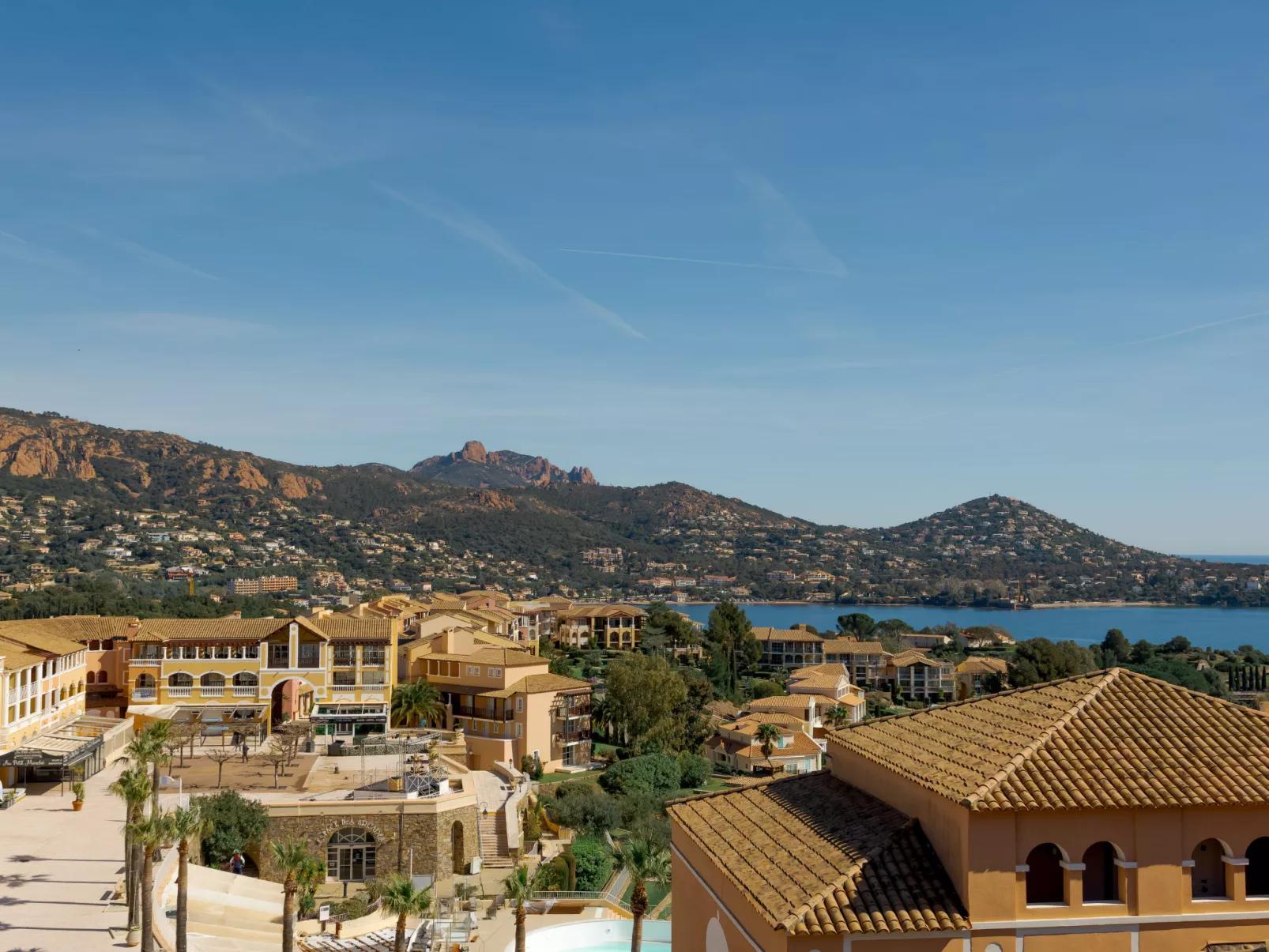 Village Cap Estérel - L'Esquinade - Buiten