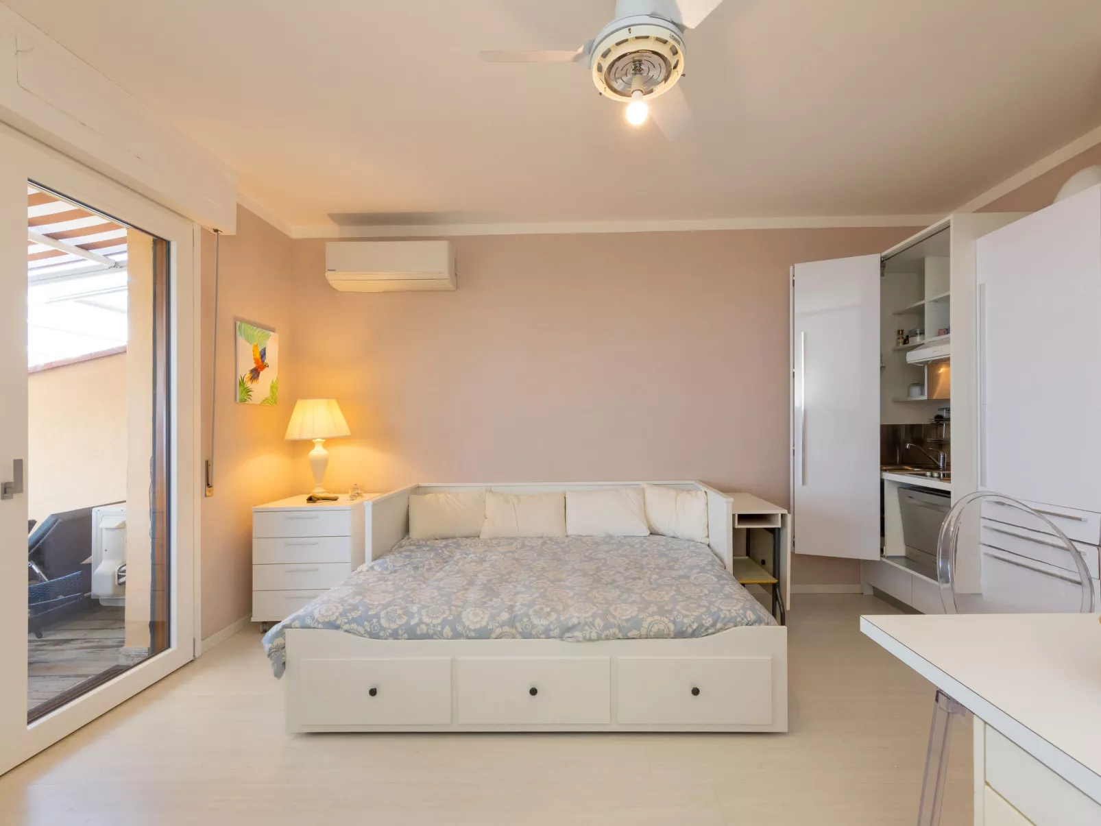 Rosa di sera - Binnen