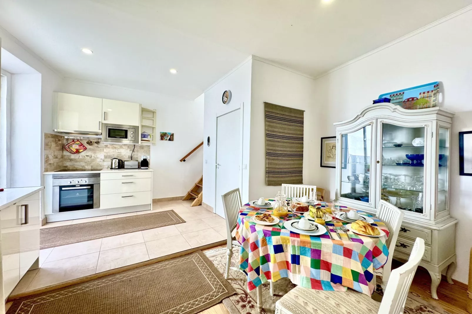 Laila Summer Escape by GT House