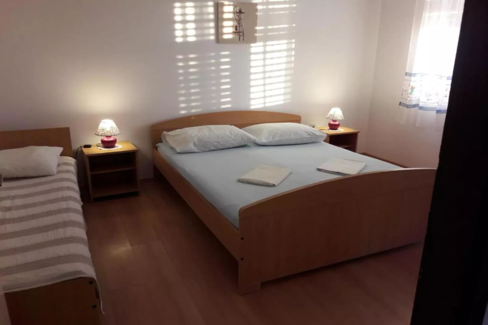 Charming Apartments Dokoza Drage - Two Bedroom Apartment with Terrace - Slaapkamer