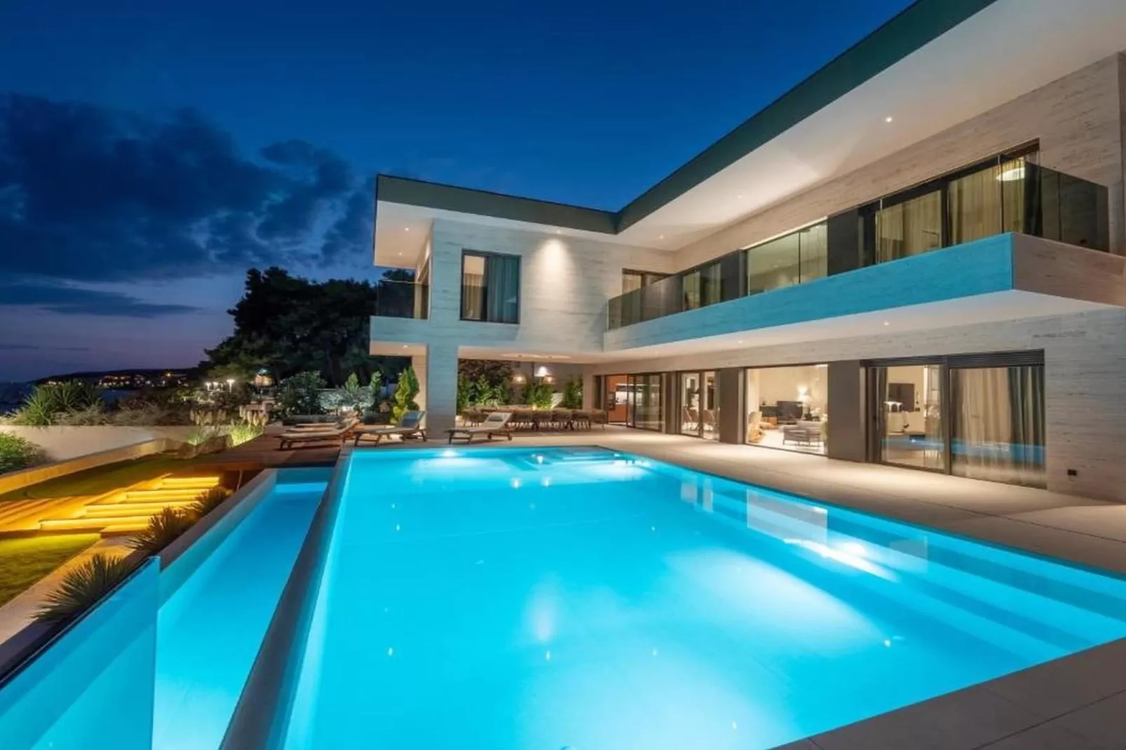 Luxury Beachfront Villa Malia Trogir with Pool - Zwembad