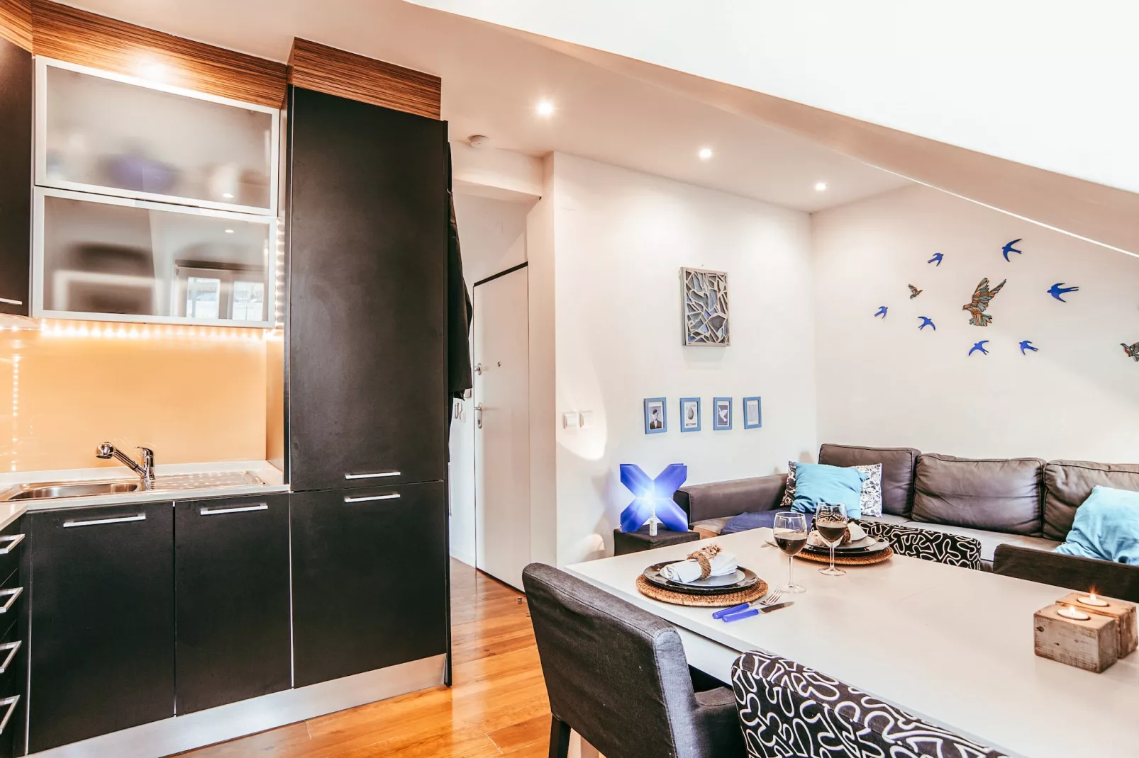 Central & Typical Lisboa by GT House - Eetkamer