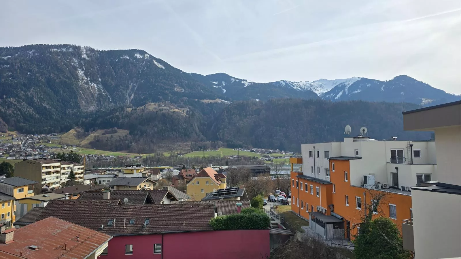 City Apartments Jenbach Top 6 Top 7 - Uitzicht zomer