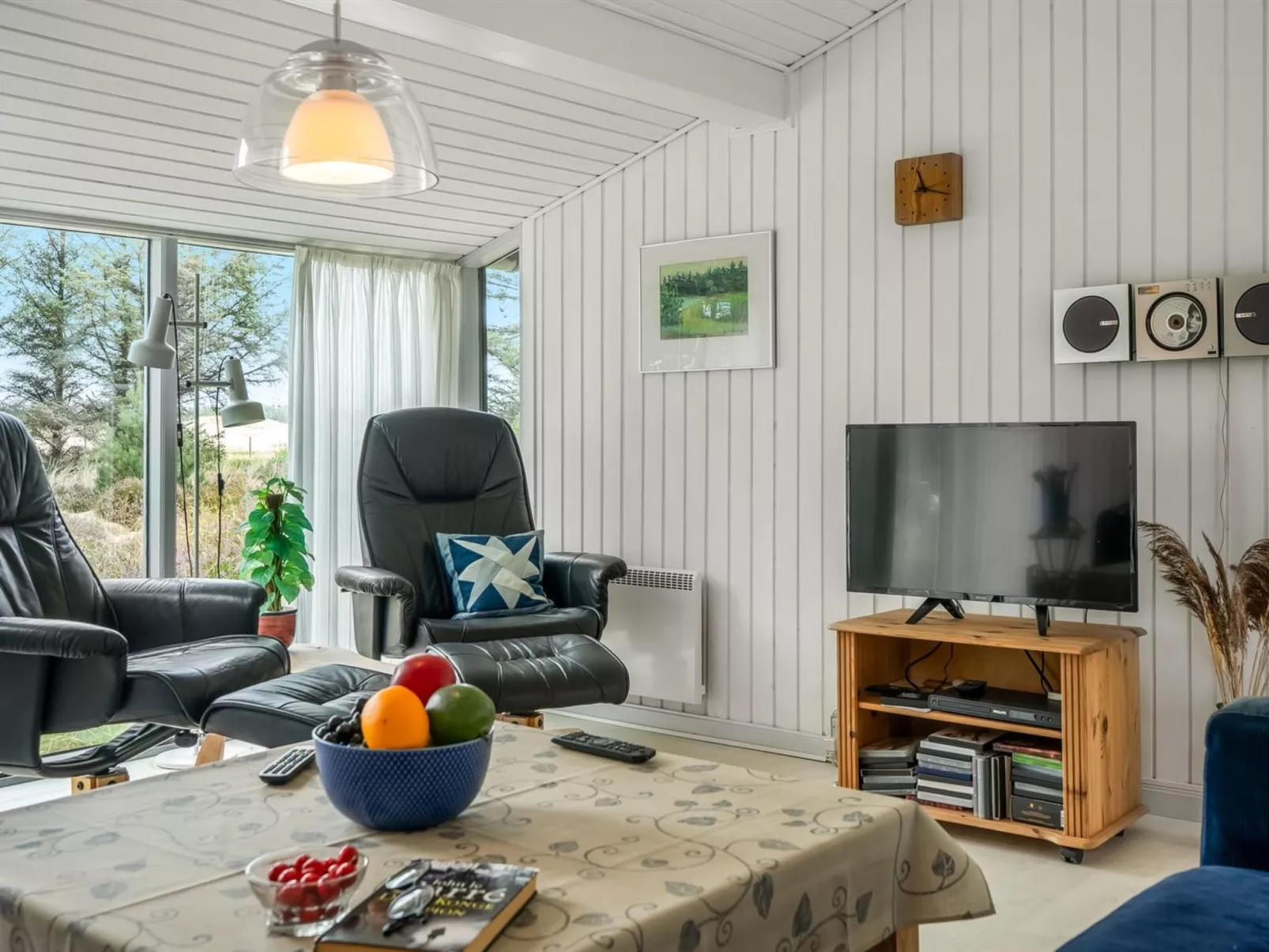 "Saila" - 1.2km from the sea - Binnen