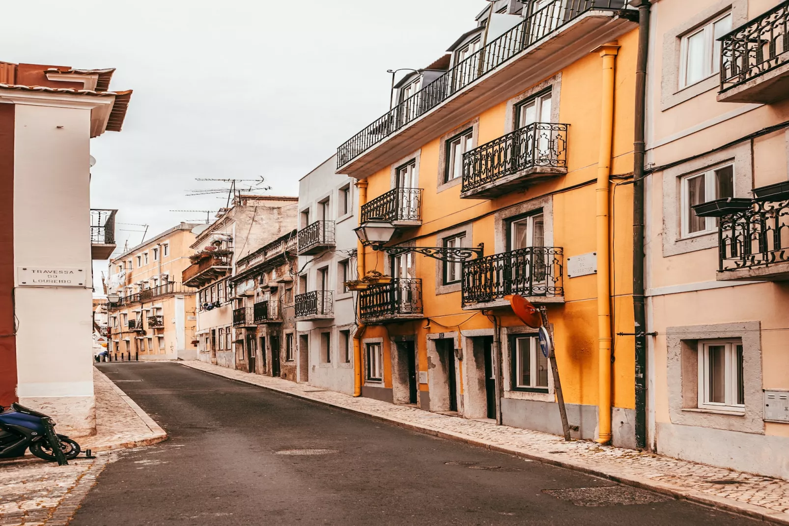 Central & Typical Lisboa by GT House - Buitenlucht
