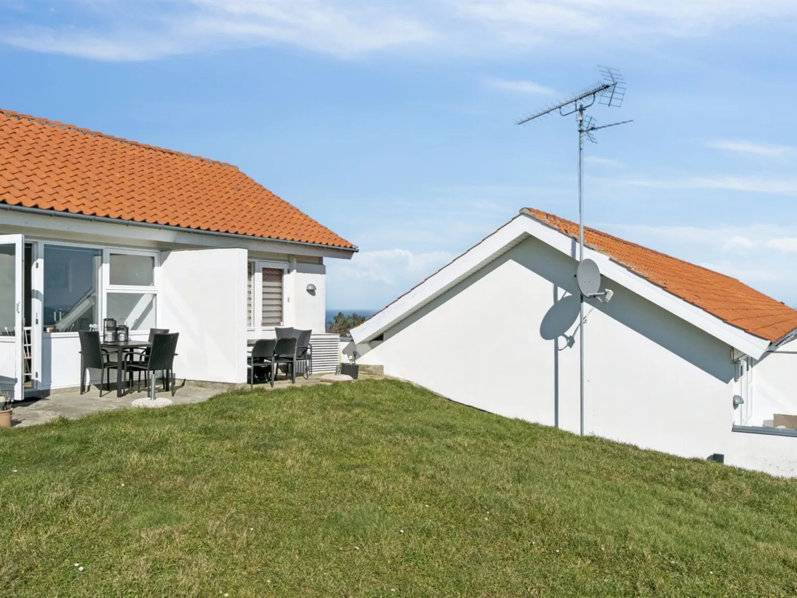 "Roger" - 400m from the sea - Buiten