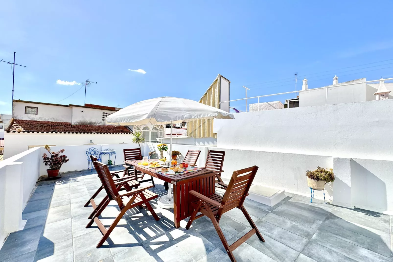 Laila Summer Escape by GT House - Terrasbalkon