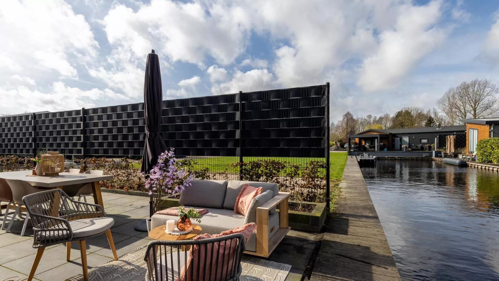 Joy of Giethoorn - Tuin winter