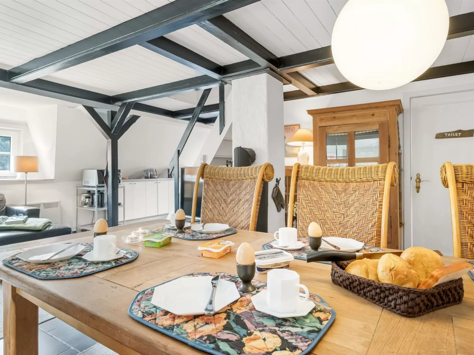 "Reika" - 500m from the sea - Binnen