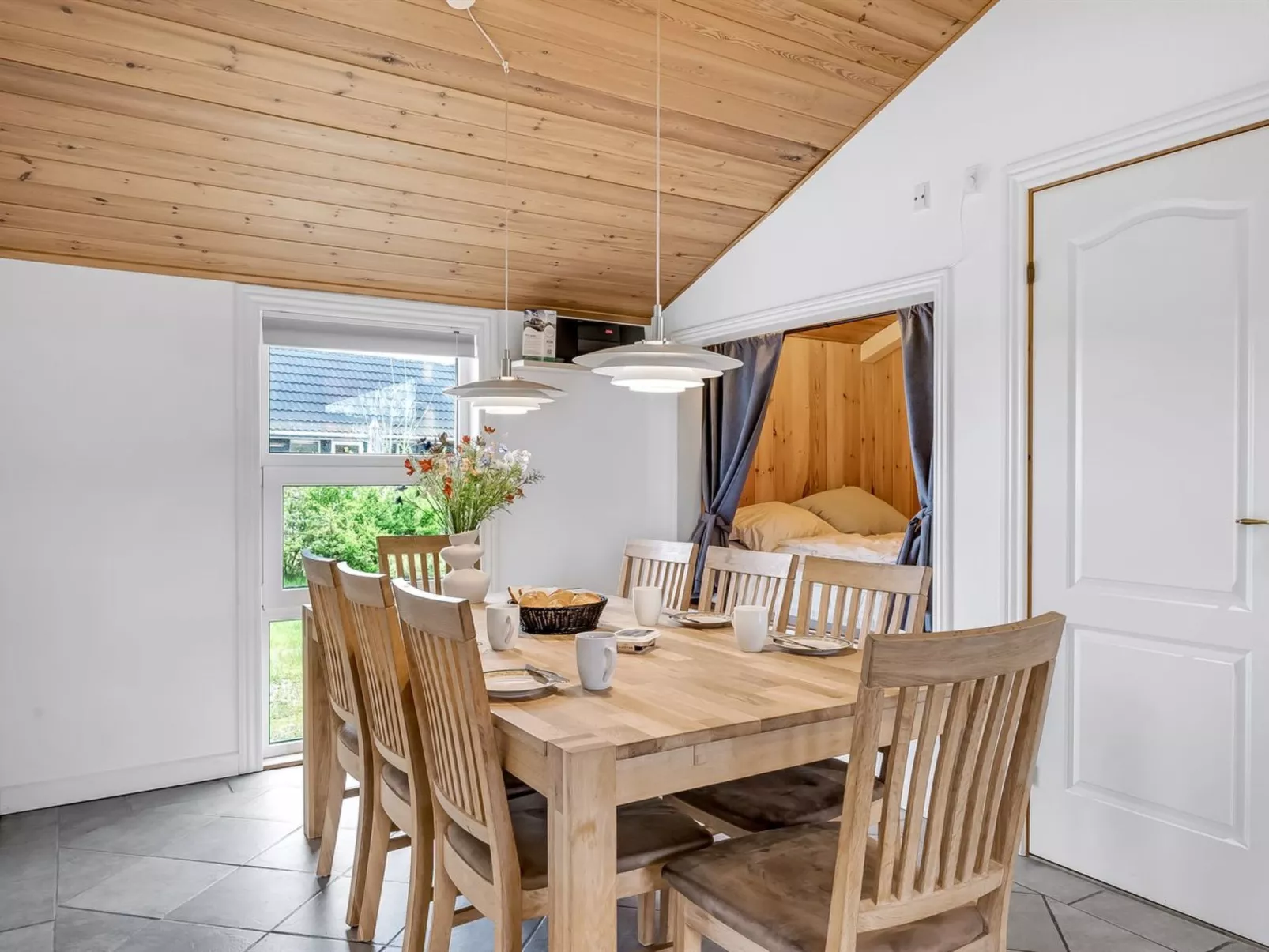 "Ingbritt" - 700m to the fjord - Binnen