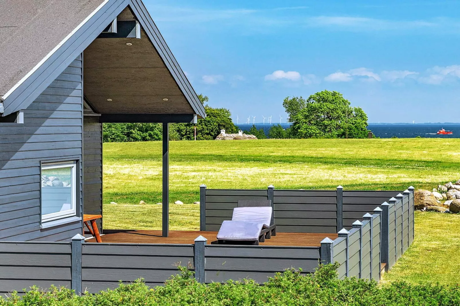 Vakantiehuis aan de kust met spa en sauna - Buitenlucht