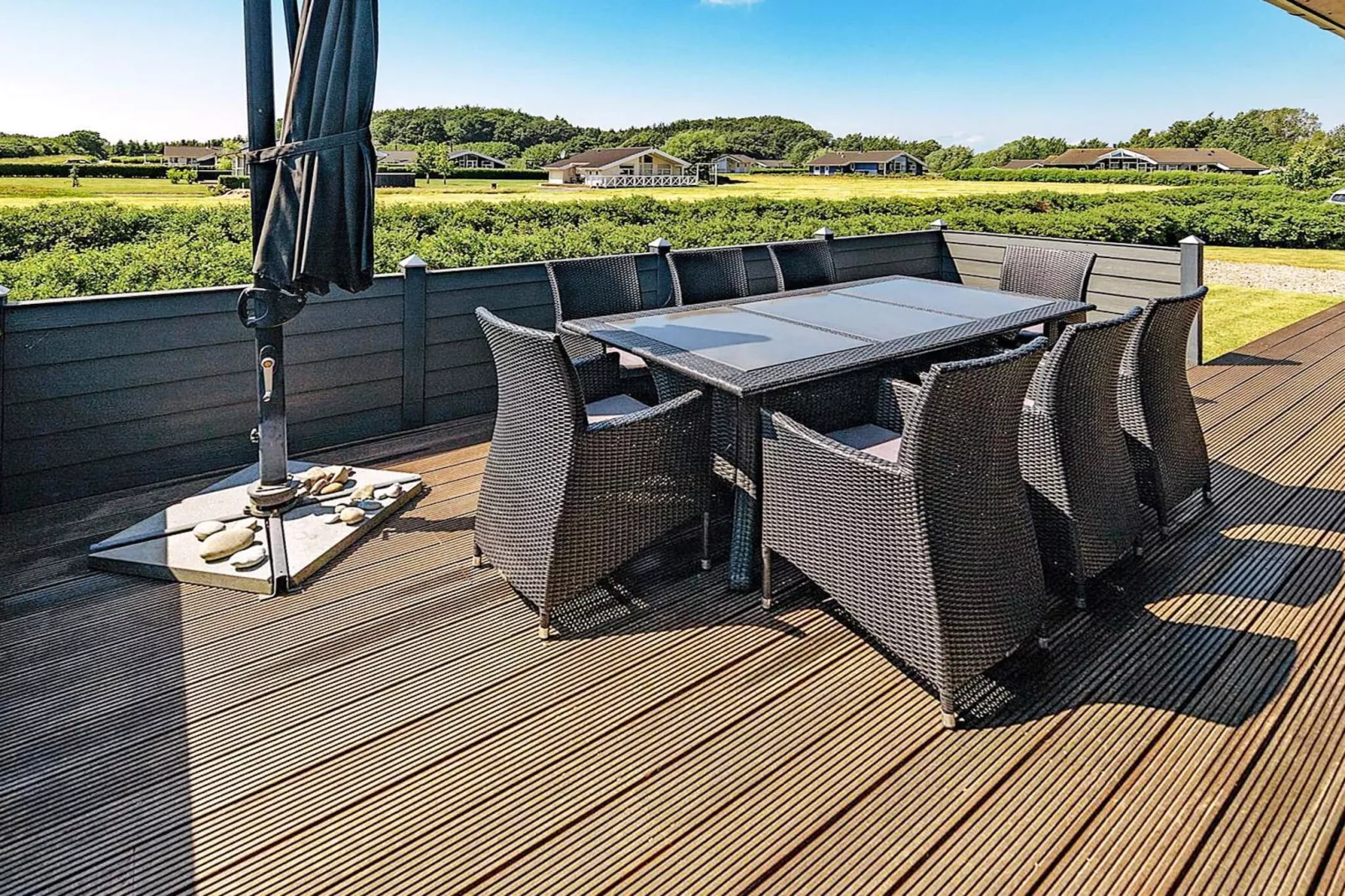 Vakantiehuis aan de kust met spa en sauna - Buitenlucht