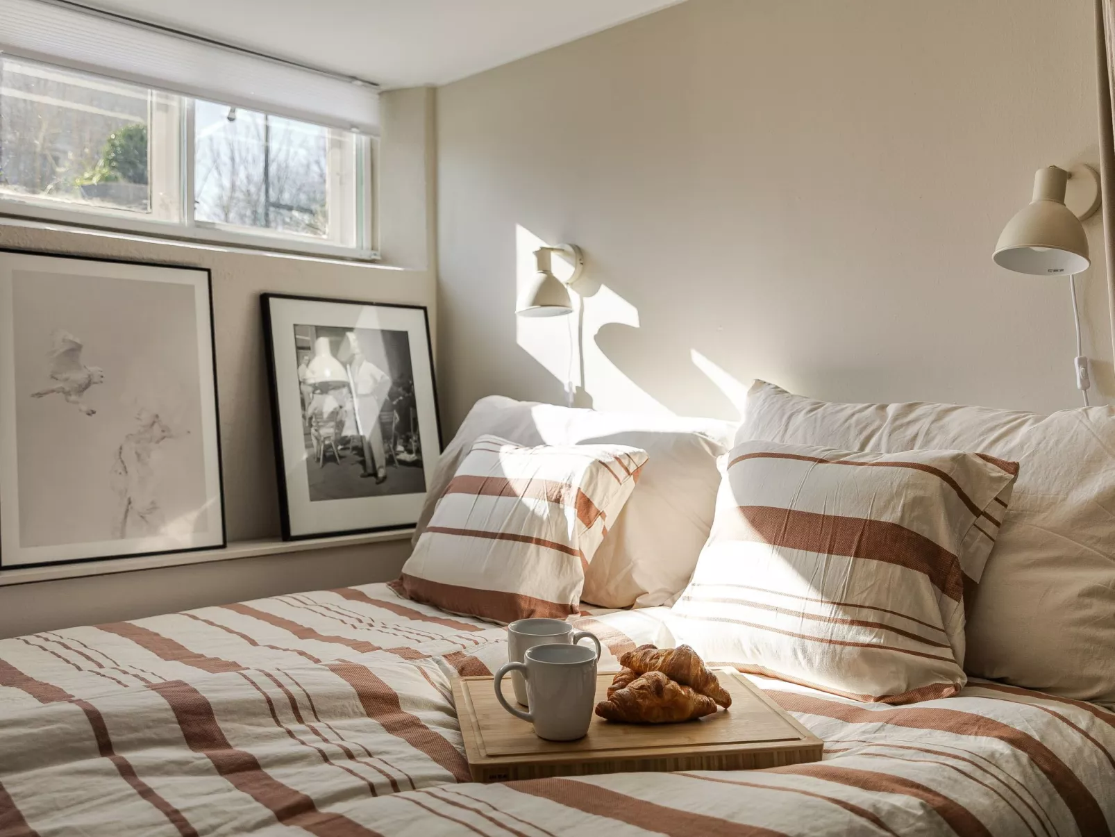 Vårhemsplatsen - Binnen